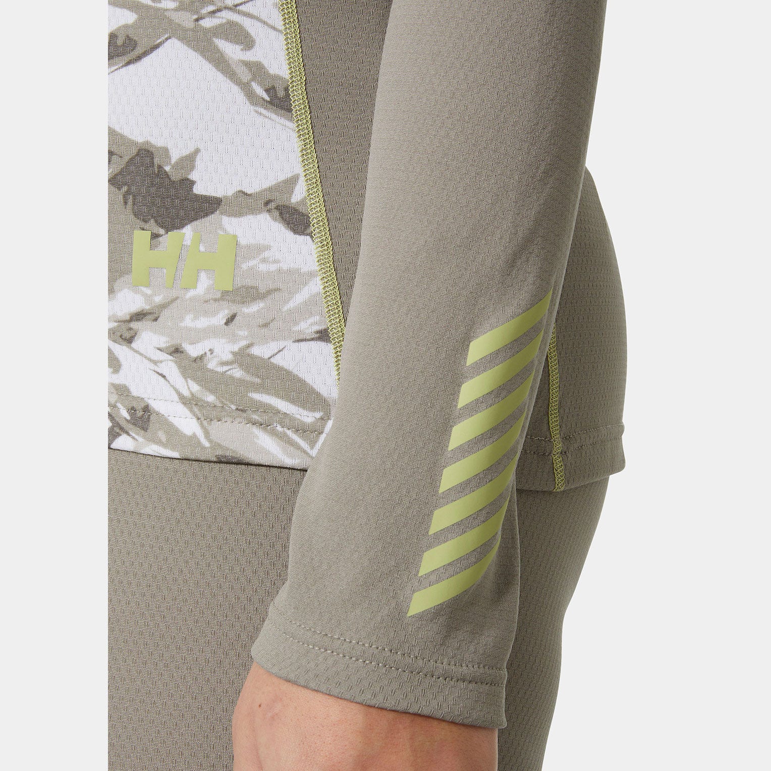Women's LIFA® ACTIVE Graphic Crew Base Layer