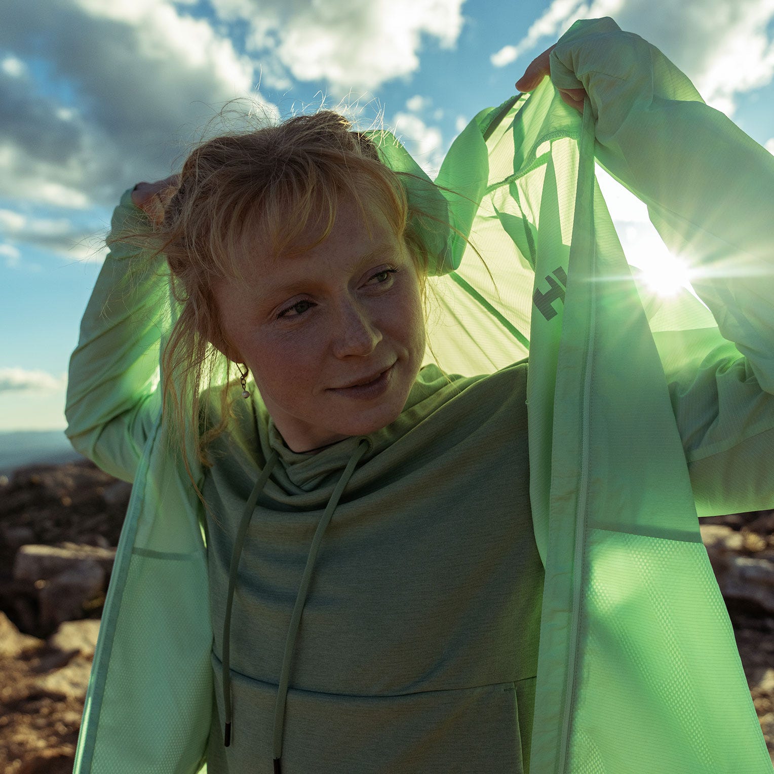 Women's Roam Wind Jacket