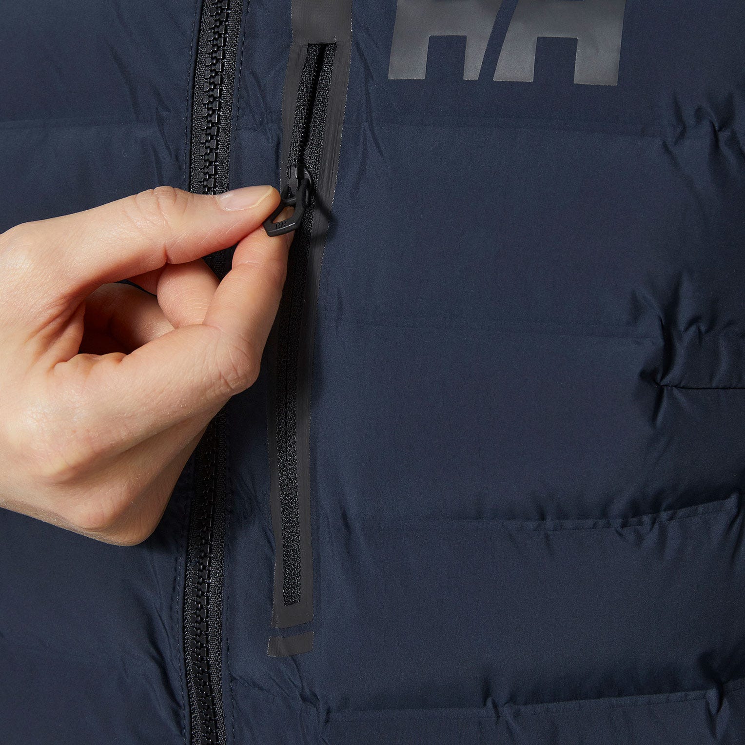 Women's Arctic Ocean Hybrid Insulator