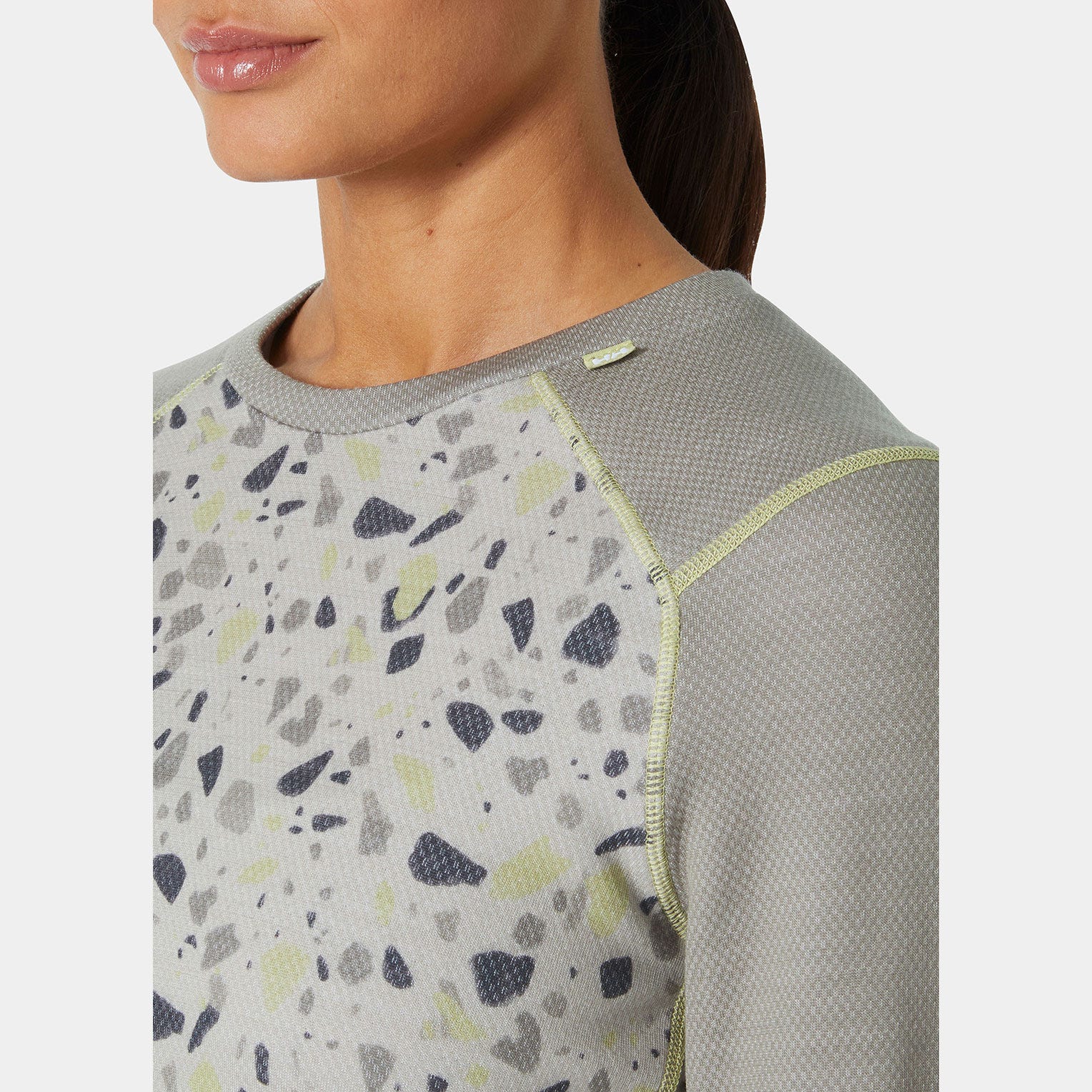 Women's LIFA® Merino Midweight Graphic Long-Sleeve Crew Base Layer