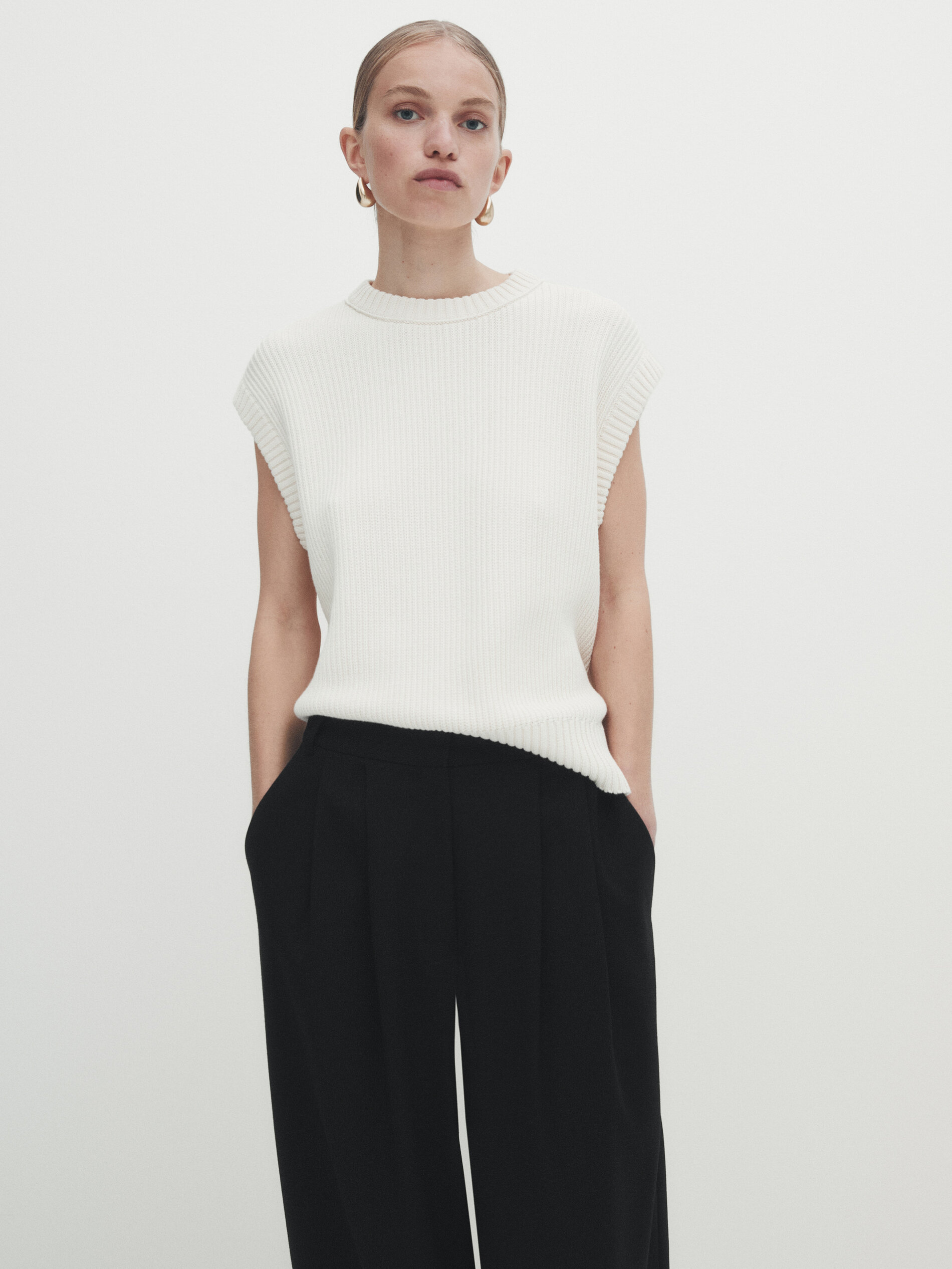 Pantalón pinzas negro - NEGRO