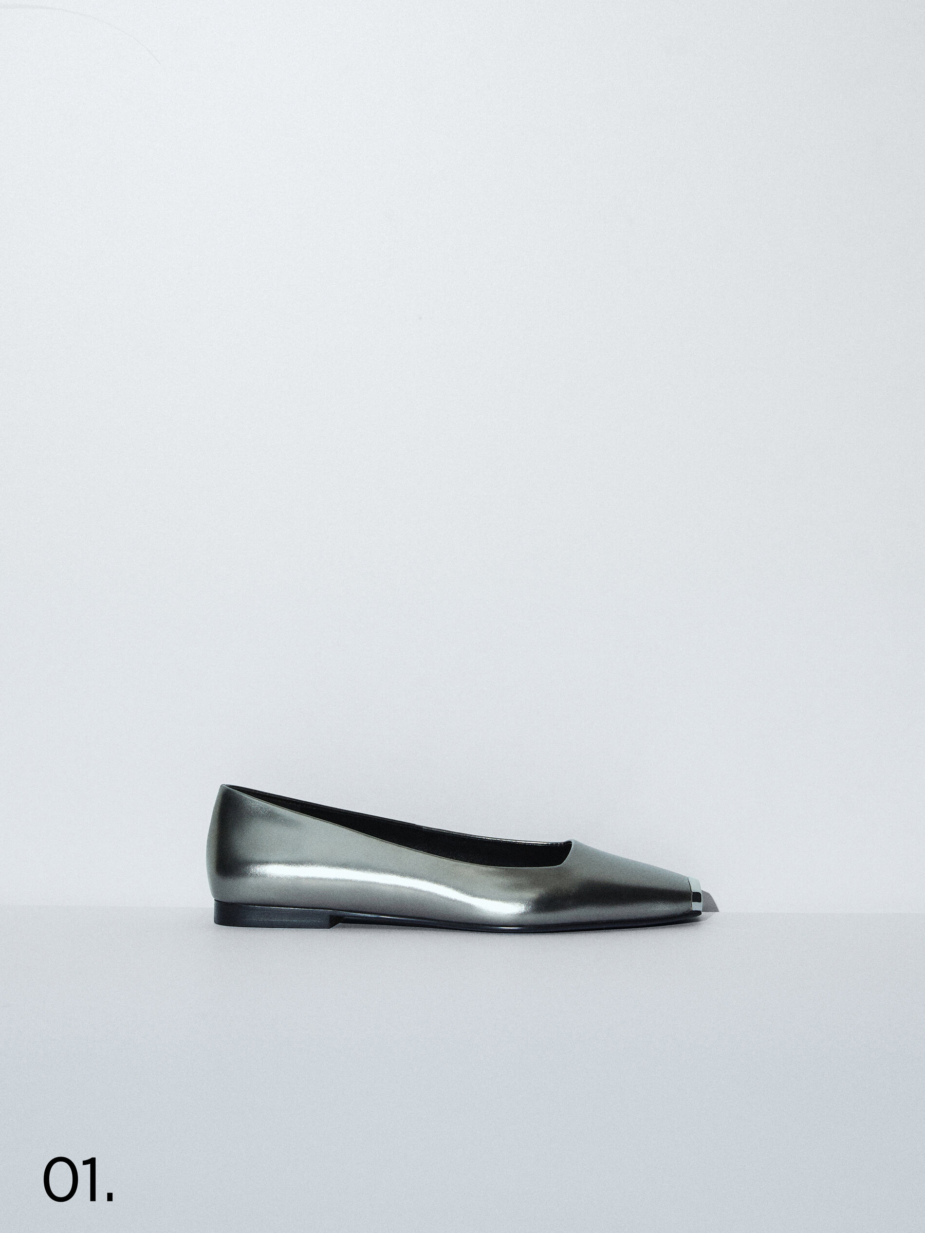 Bailarina piel punta metálica - PLATA