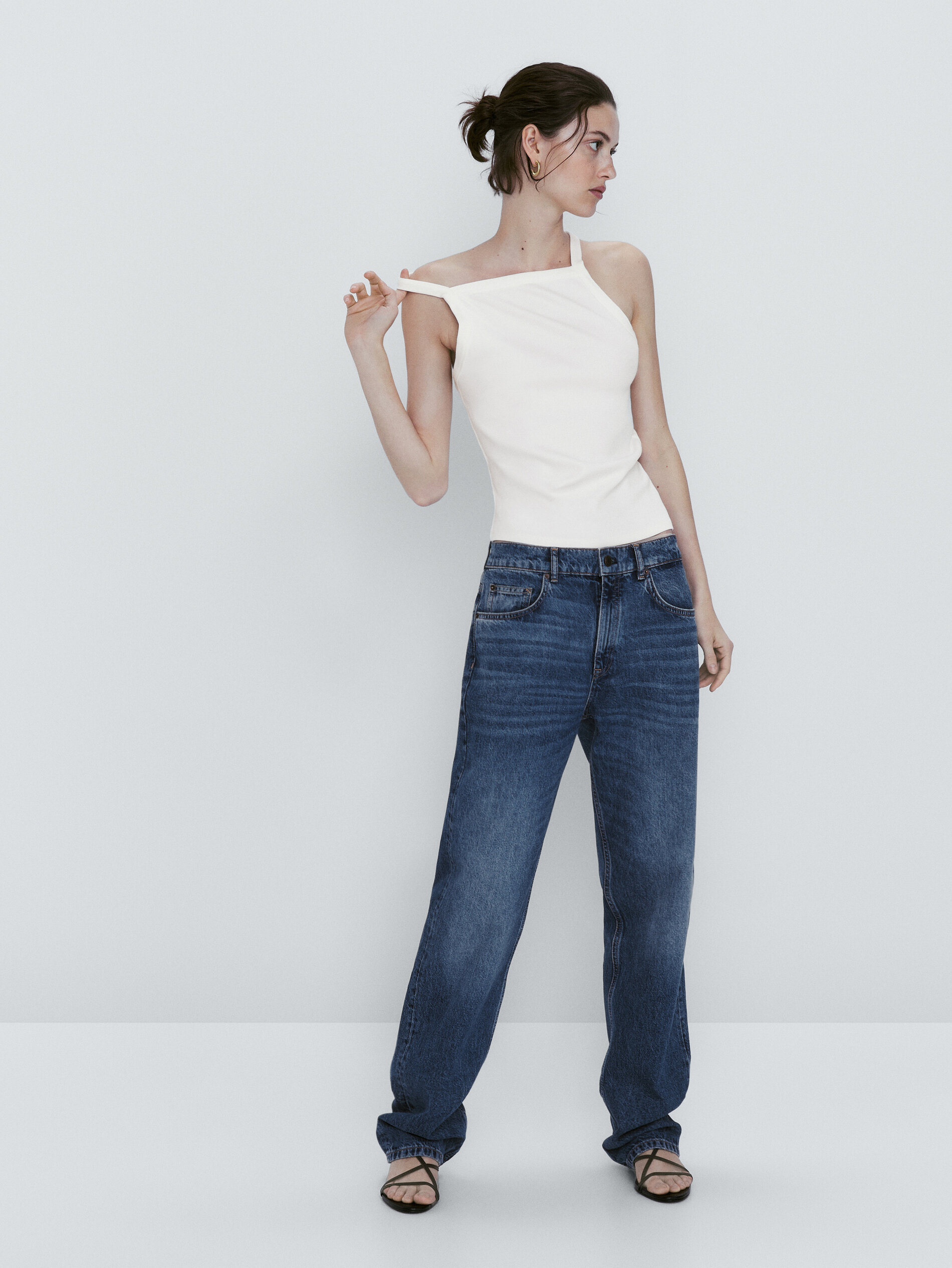 Top canalé tirantes cruzados - CRUDO