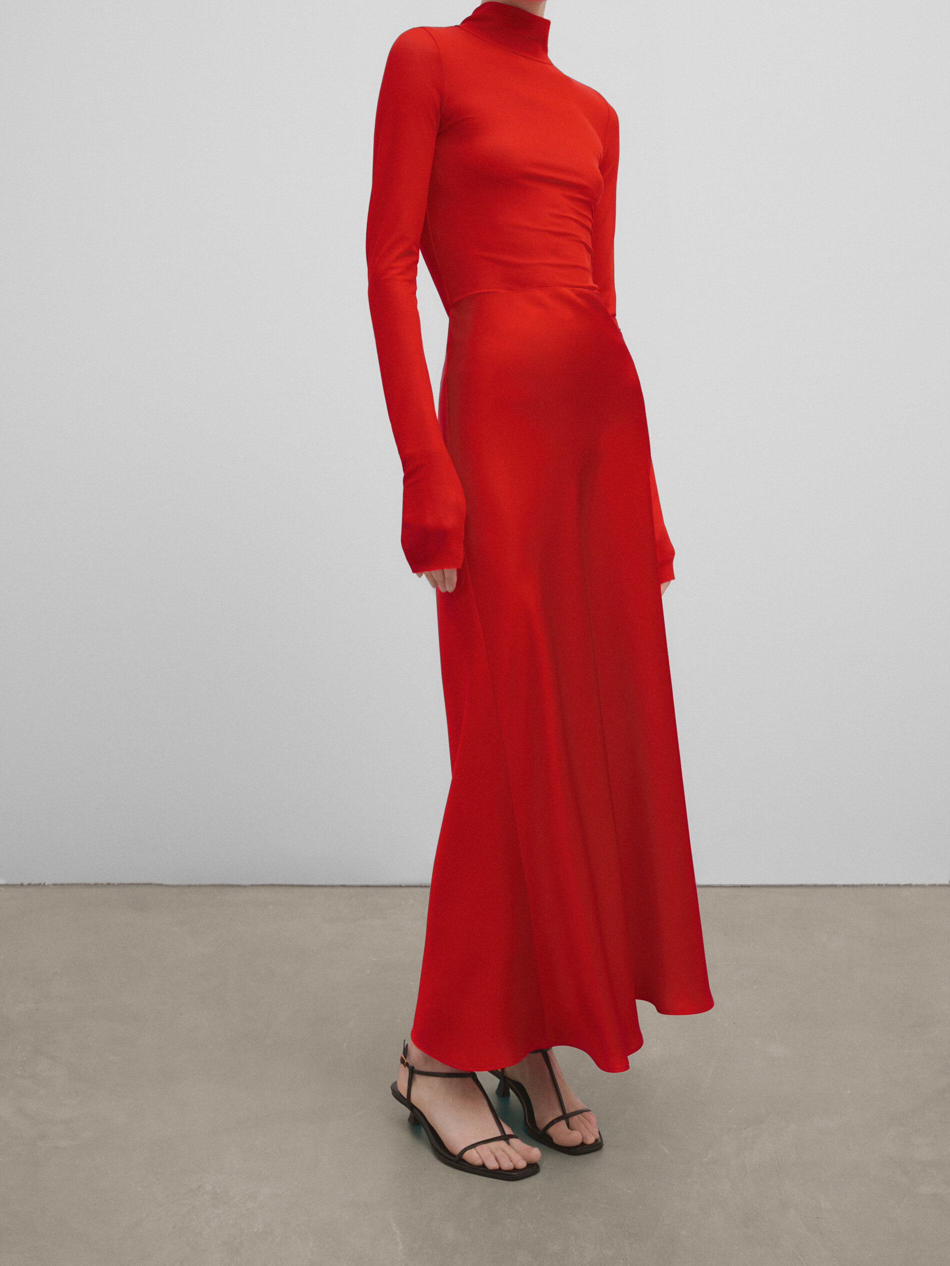 Falda larga satinada -Studio - ROJO