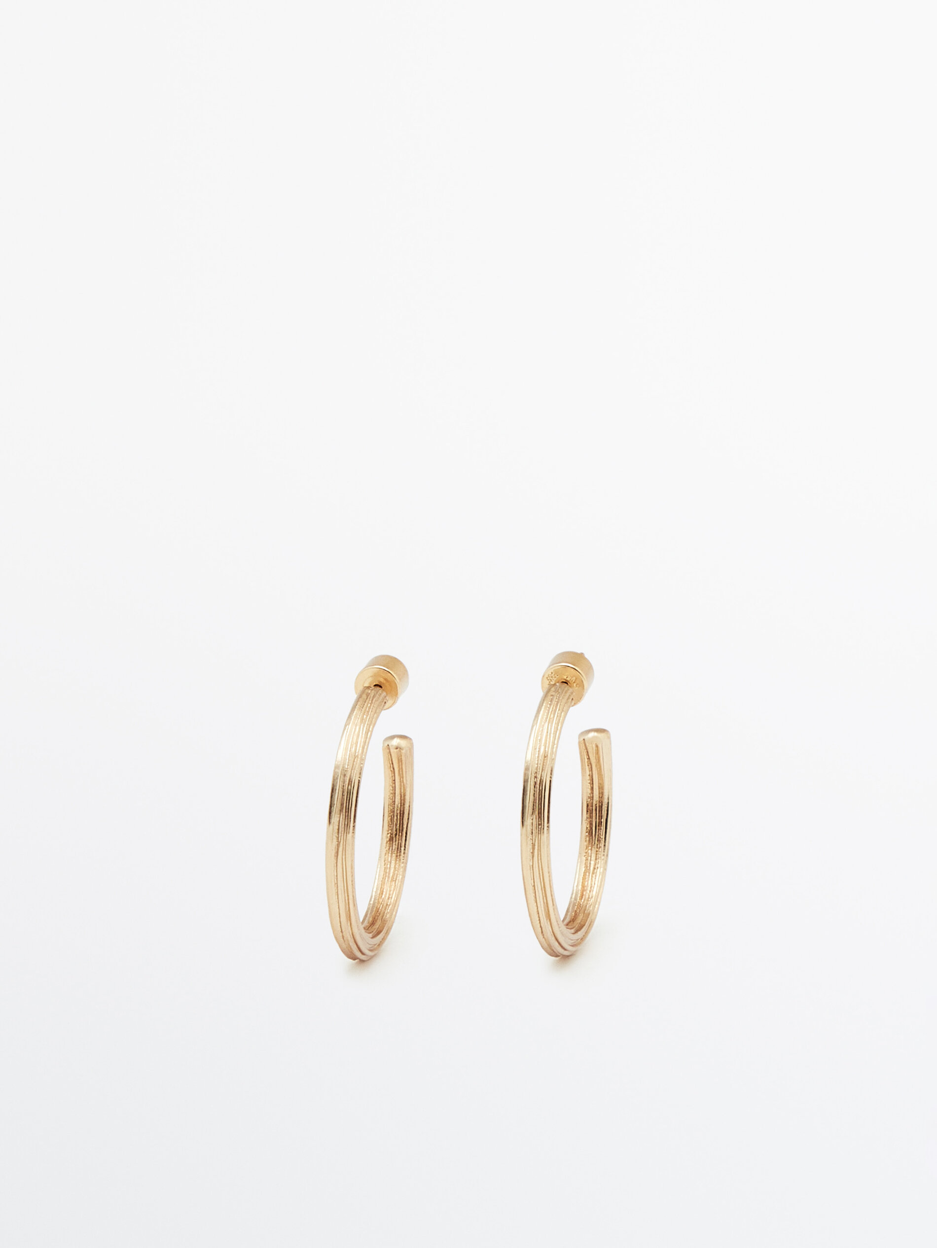 Pendientes aros medianos textura baño oro - DORADO