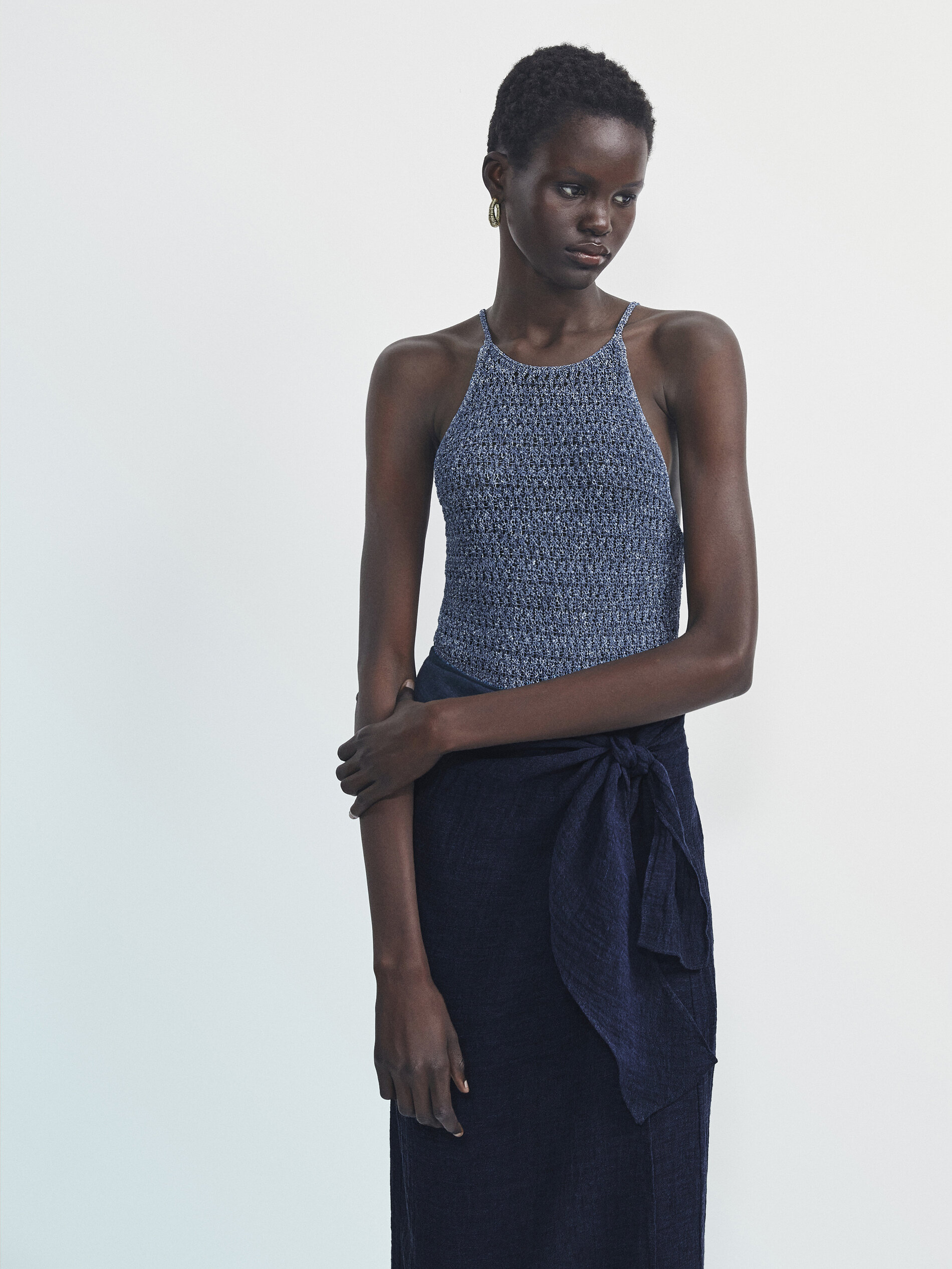 Falda midi pareo gofrada - AZUL