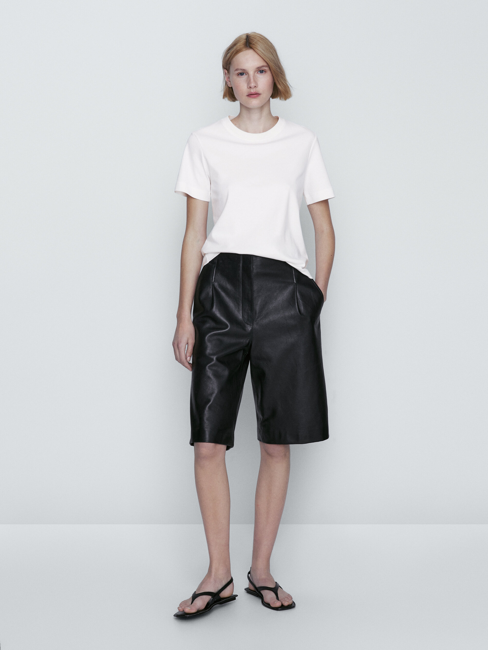 Bermuda piel napa - NEGRO