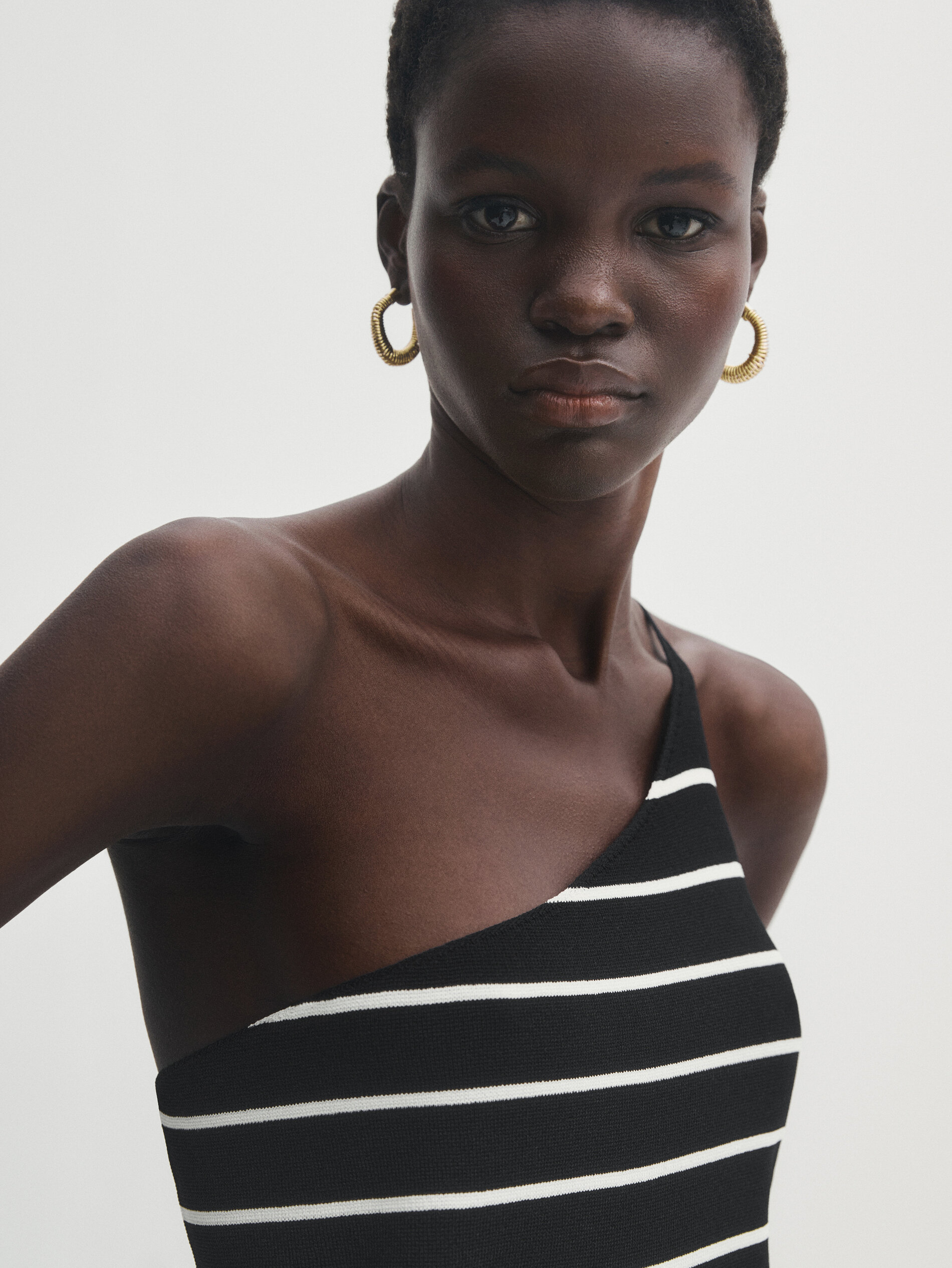 Top punto rayas asimétrico - NEGRO