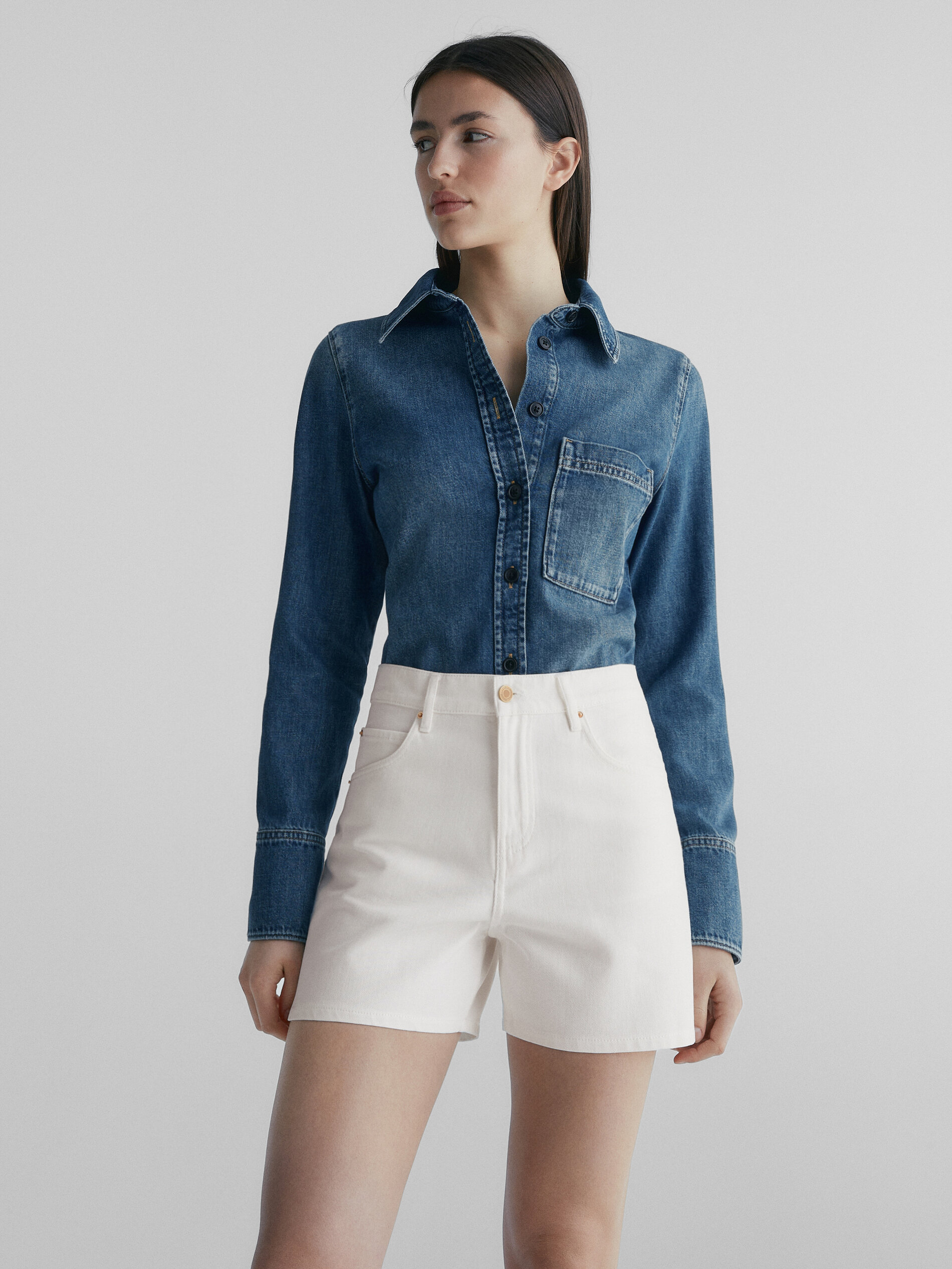 Short denim tiro alto - CRUDO