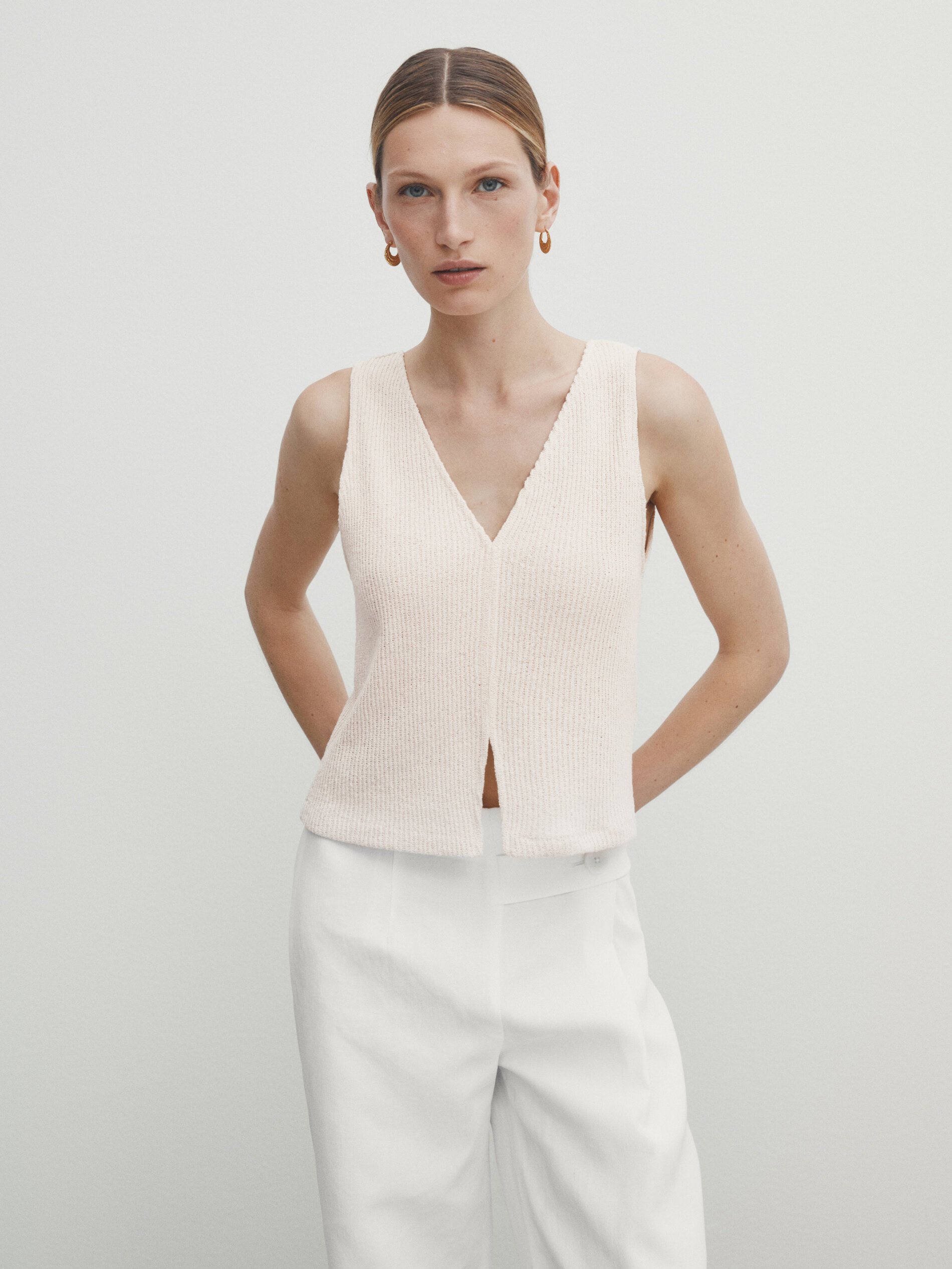 Top crop detalle abertura - CRUDO