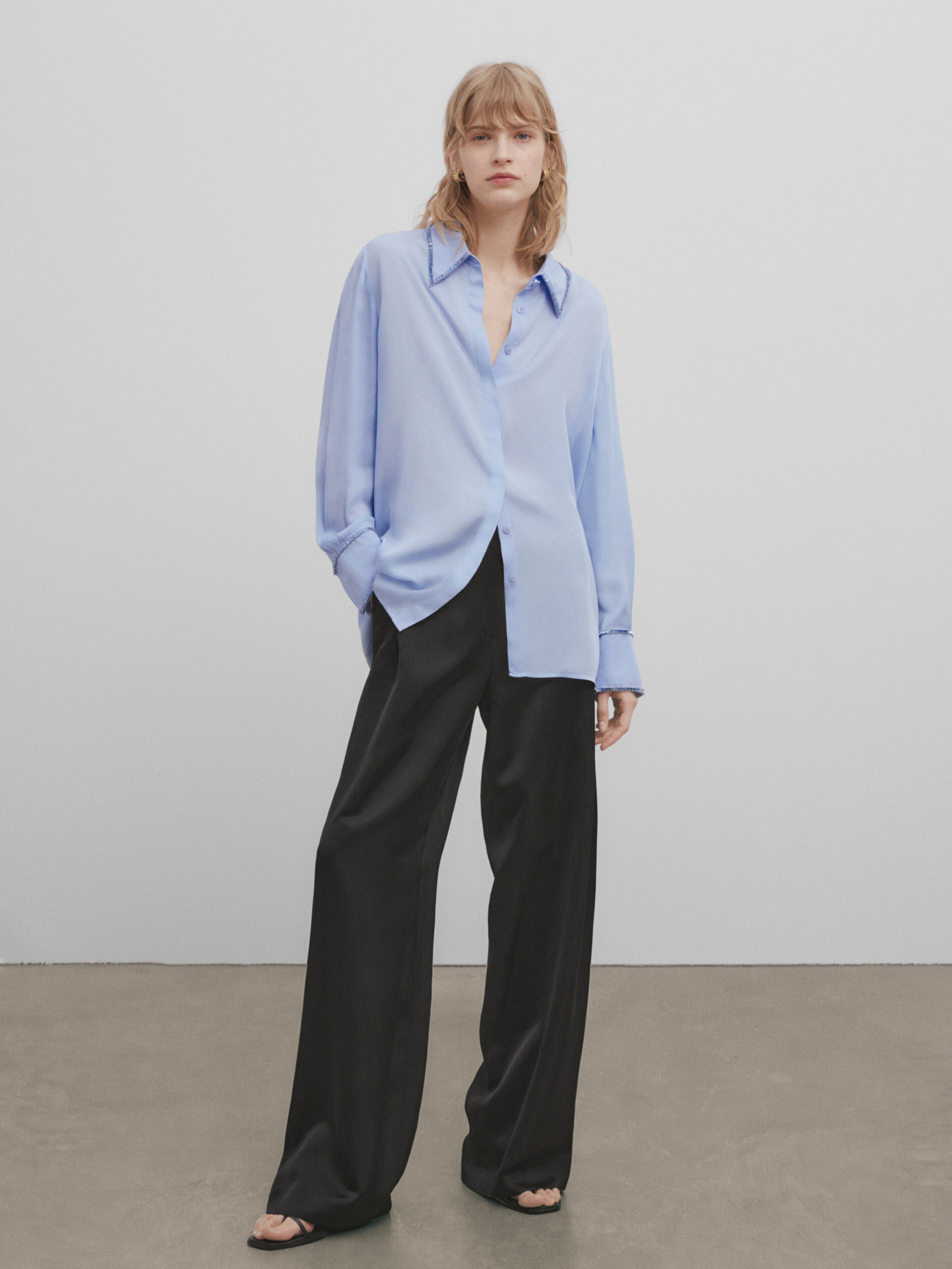 Pantalón negro satinado pinzas -Studio - NEGRO