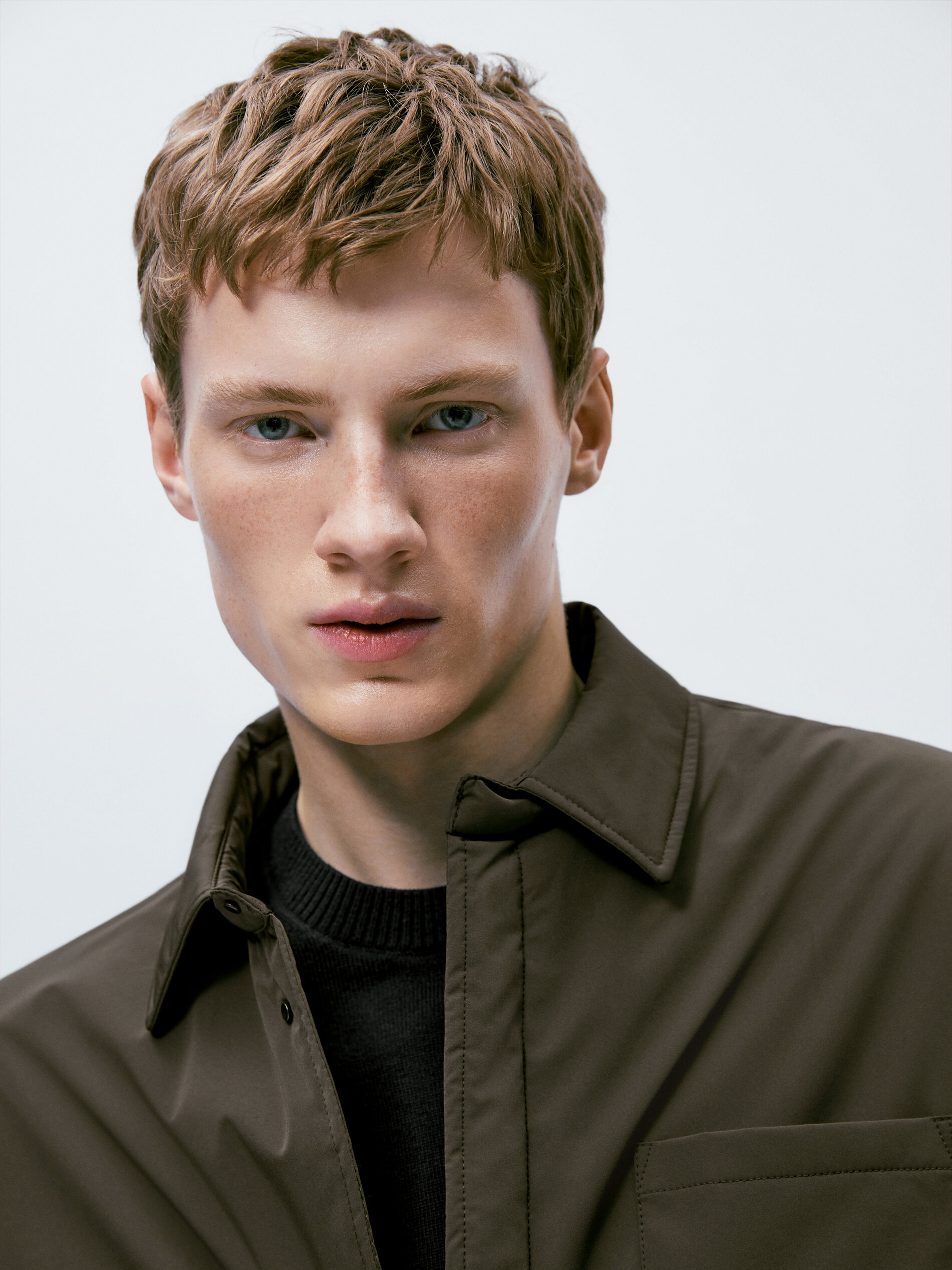 Sobrecamisa ligera stretch - MARRÓN