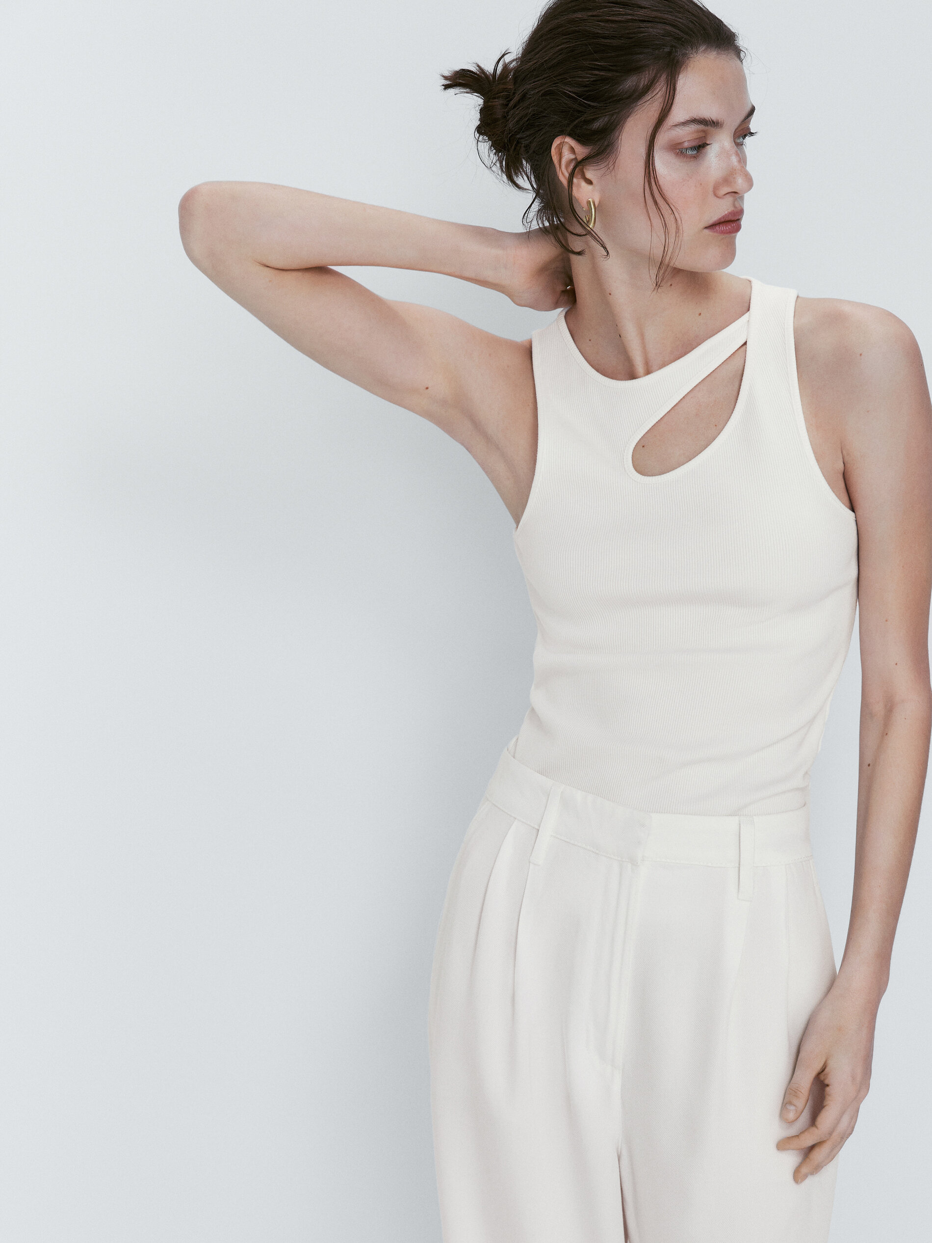 Camiseta cut out canalé - CRUDO