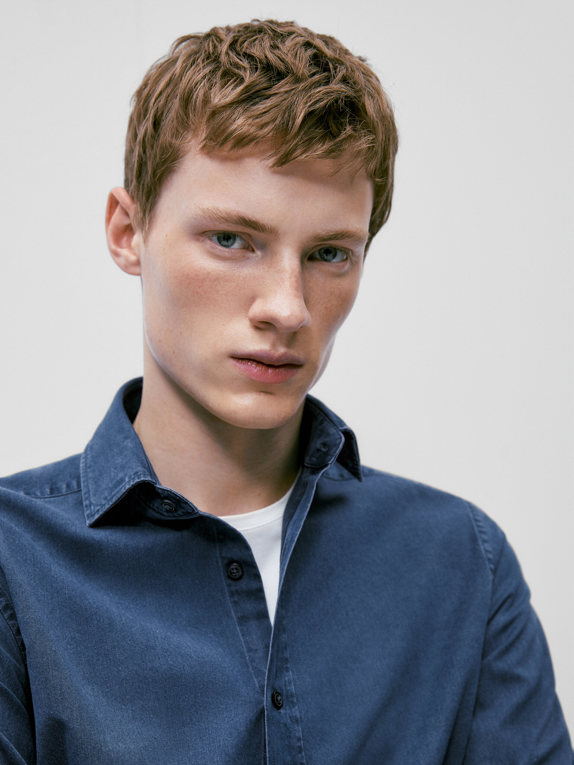 Camisa denim 100% algodón slim fit - CELESTE