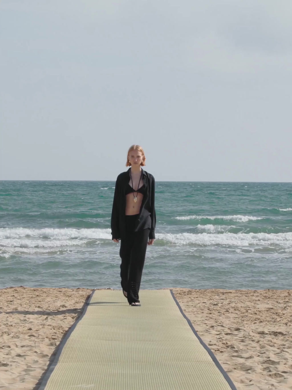 Pantalón punto crochet - NEGRO