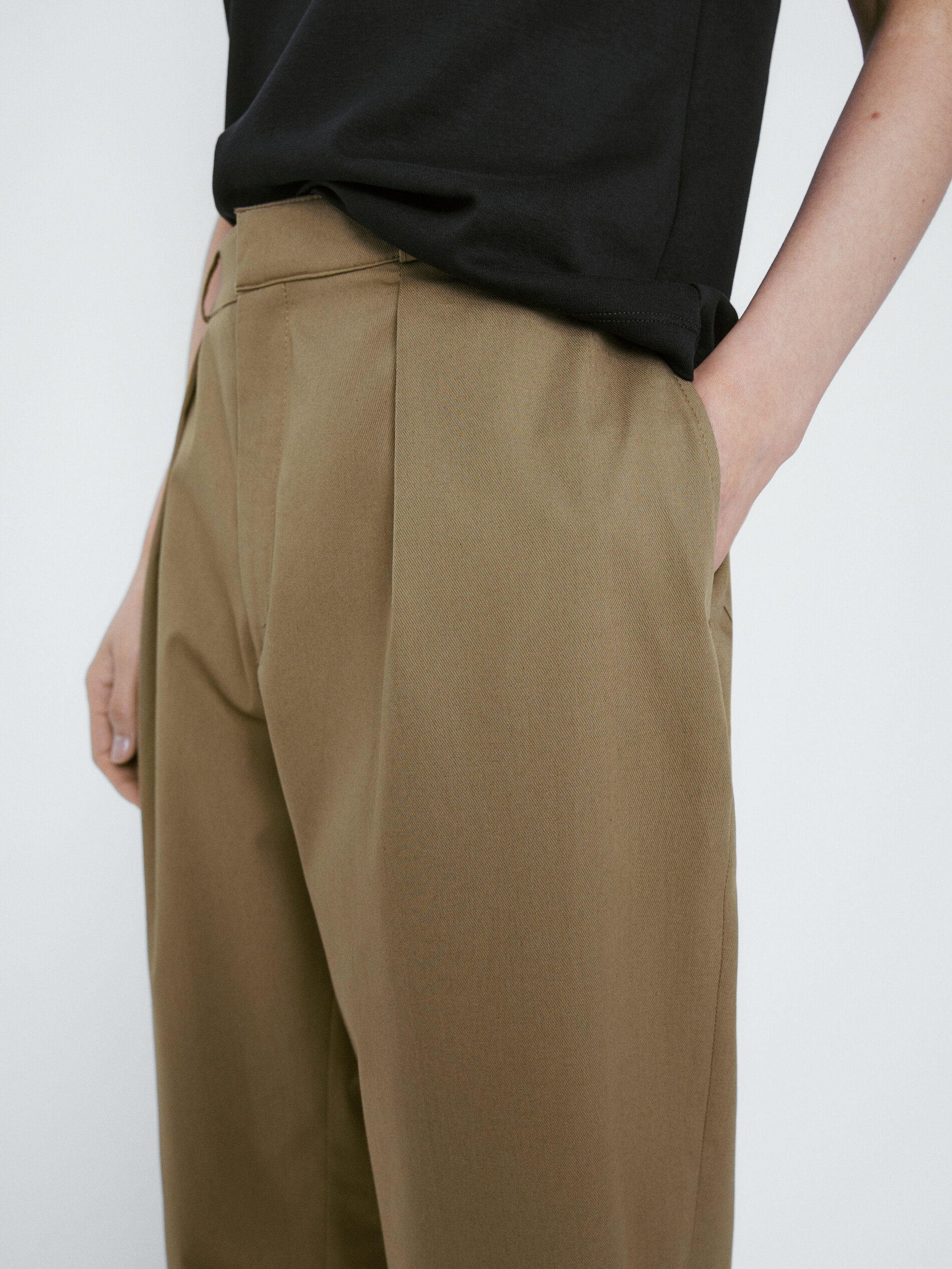 Pantalón sarga pinzas tapered fit - KAKI OSCURO