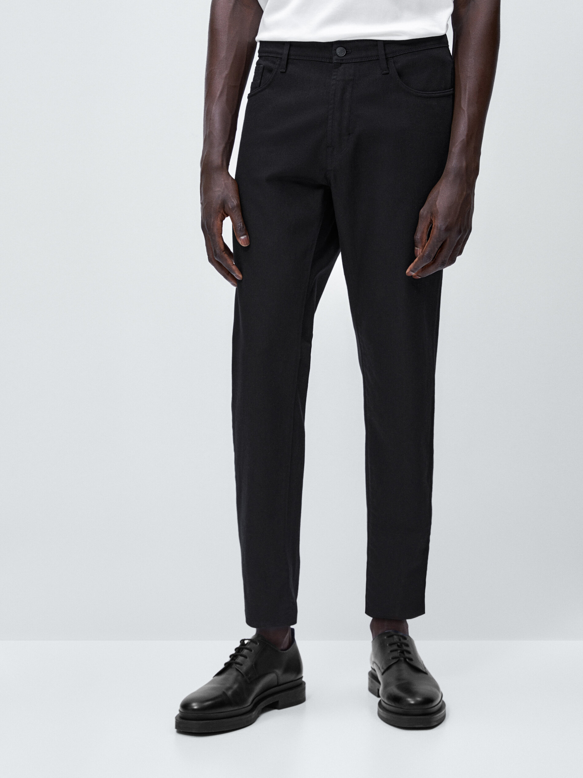 Pantalón vaquero tapered fit - NEGRO