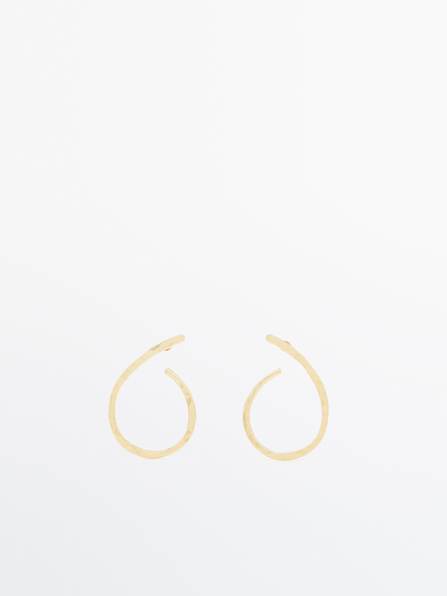 Pendientes aros ovalados textura baño oro - DORADO