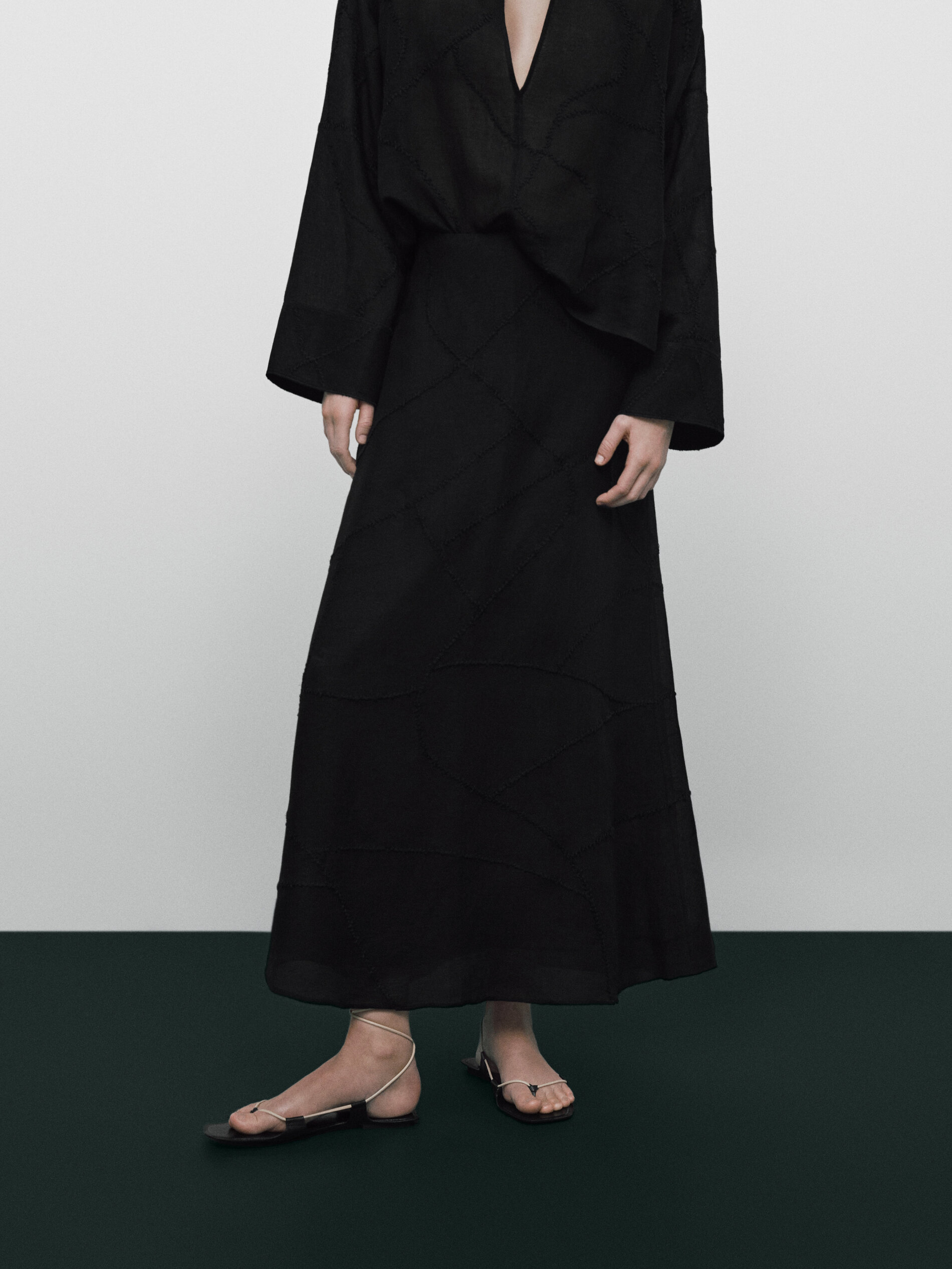 Falda detalle bordados Limited edition - NEGRO