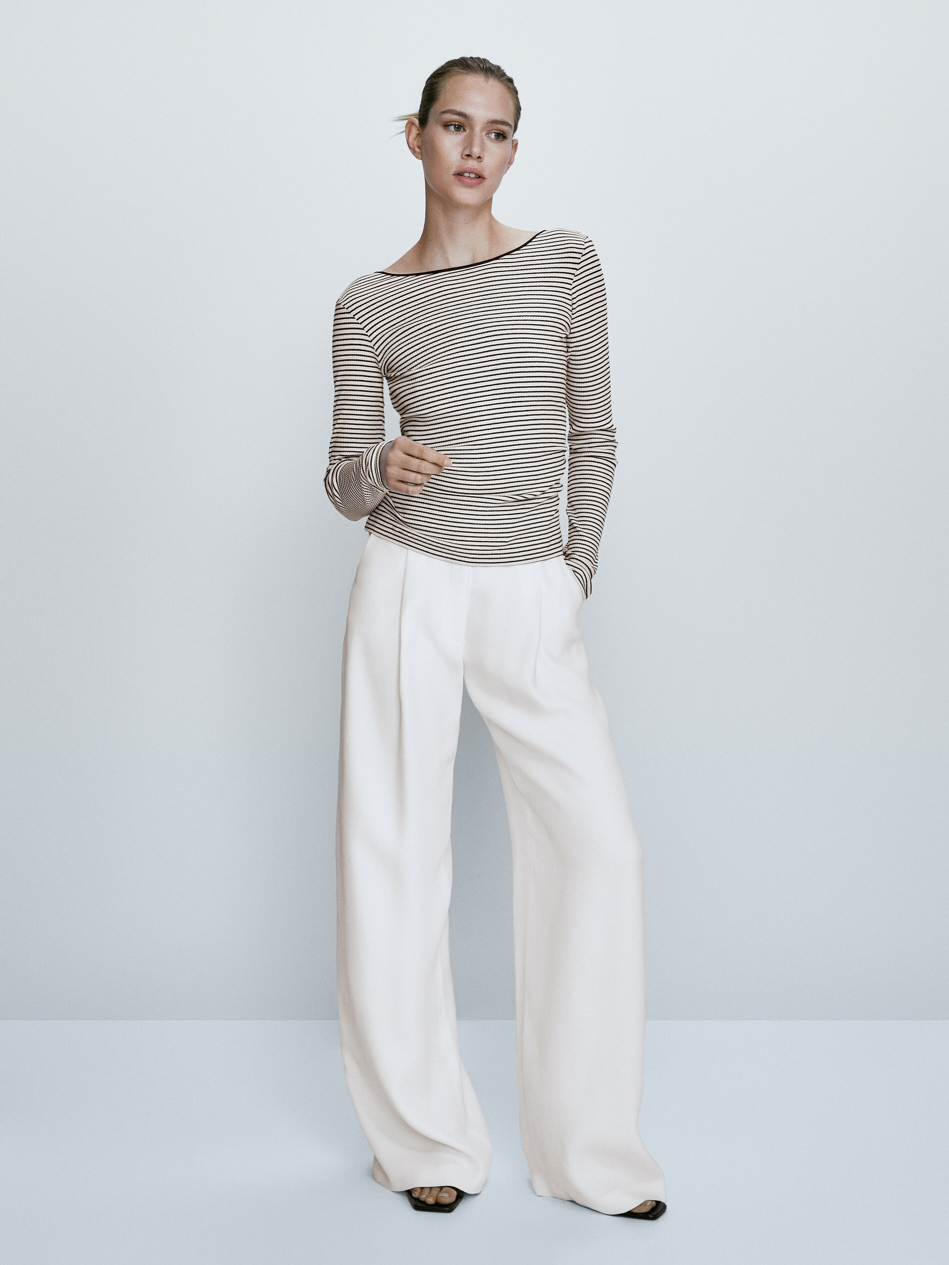 Camiseta rayas canalé escote espalda - CRUDO