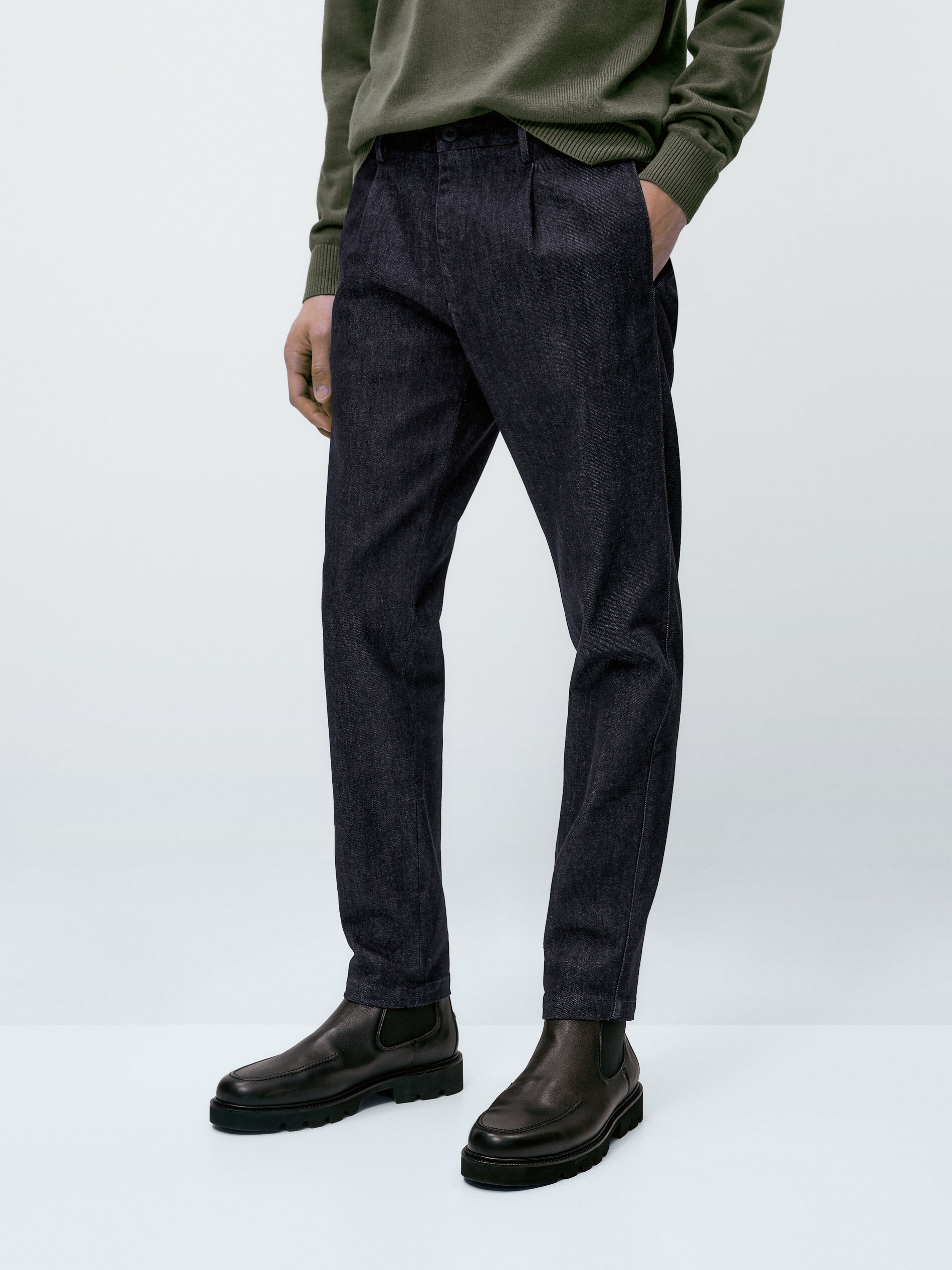 Pantalón vaquero pinzas relaxed fit - INDIGO