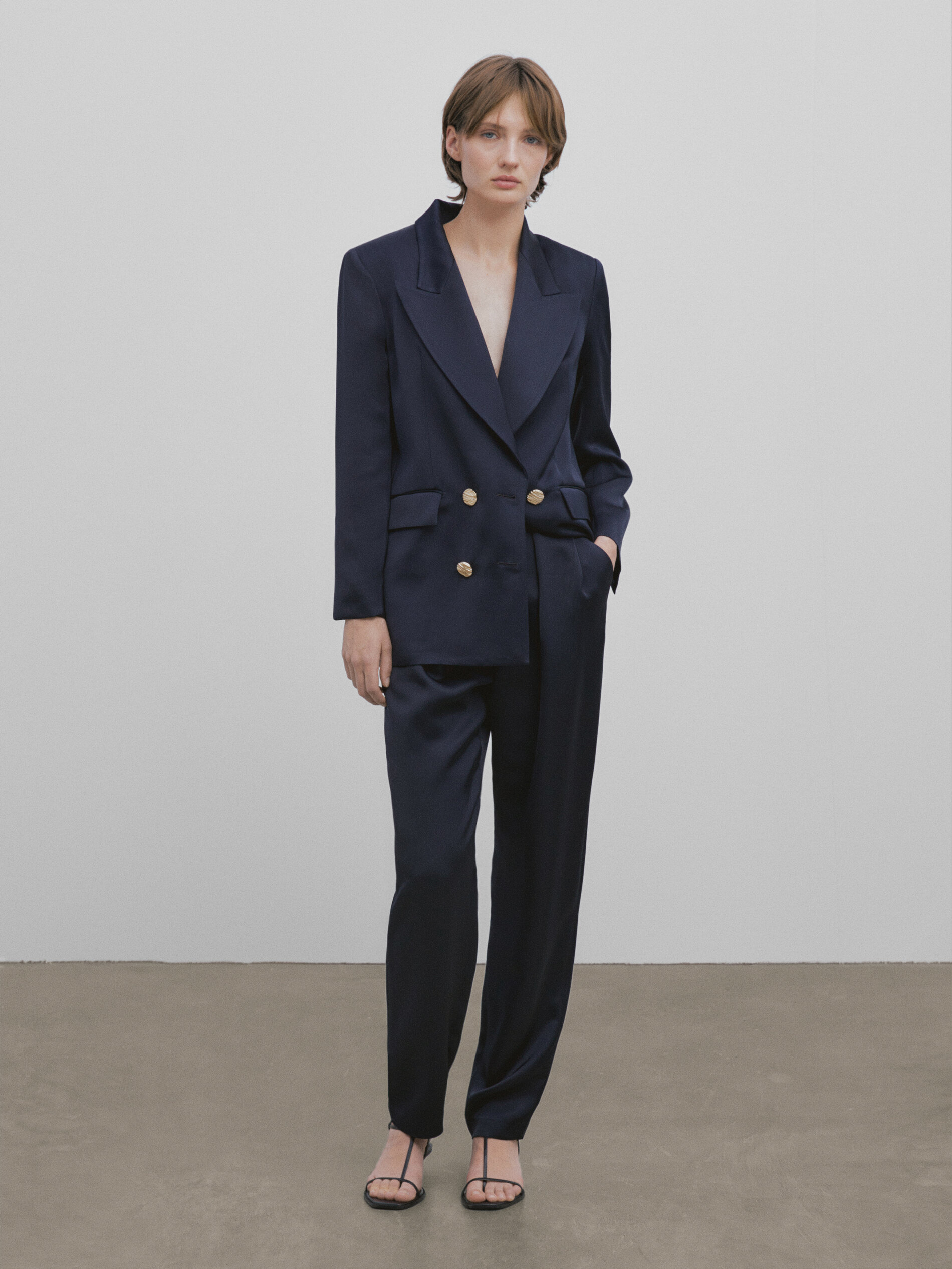 Pantalón fluido satinado pinzas -Studio - AZUL MARINO