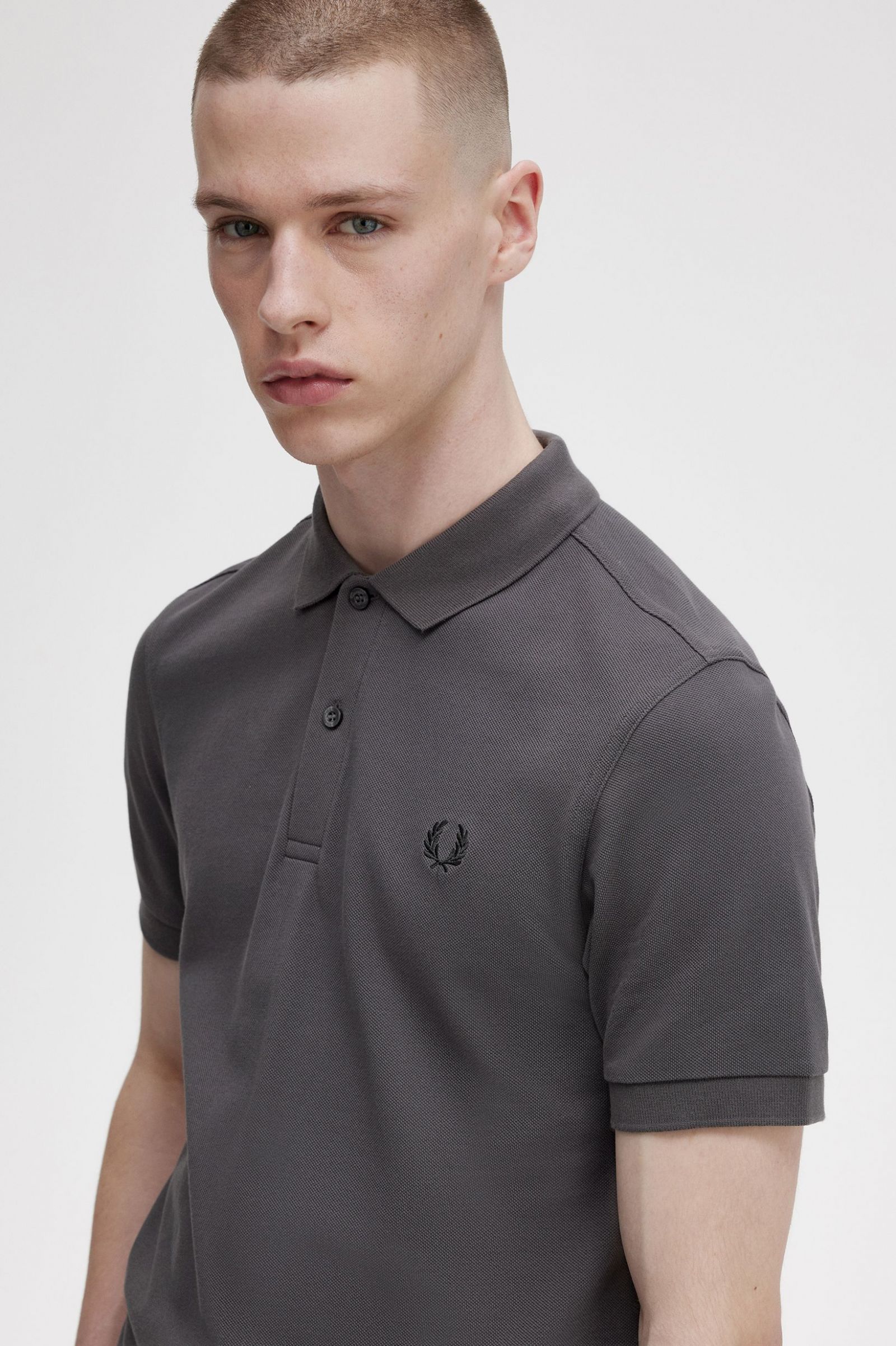 The Fred Perry ShirtM6000 Gunmetal / Black