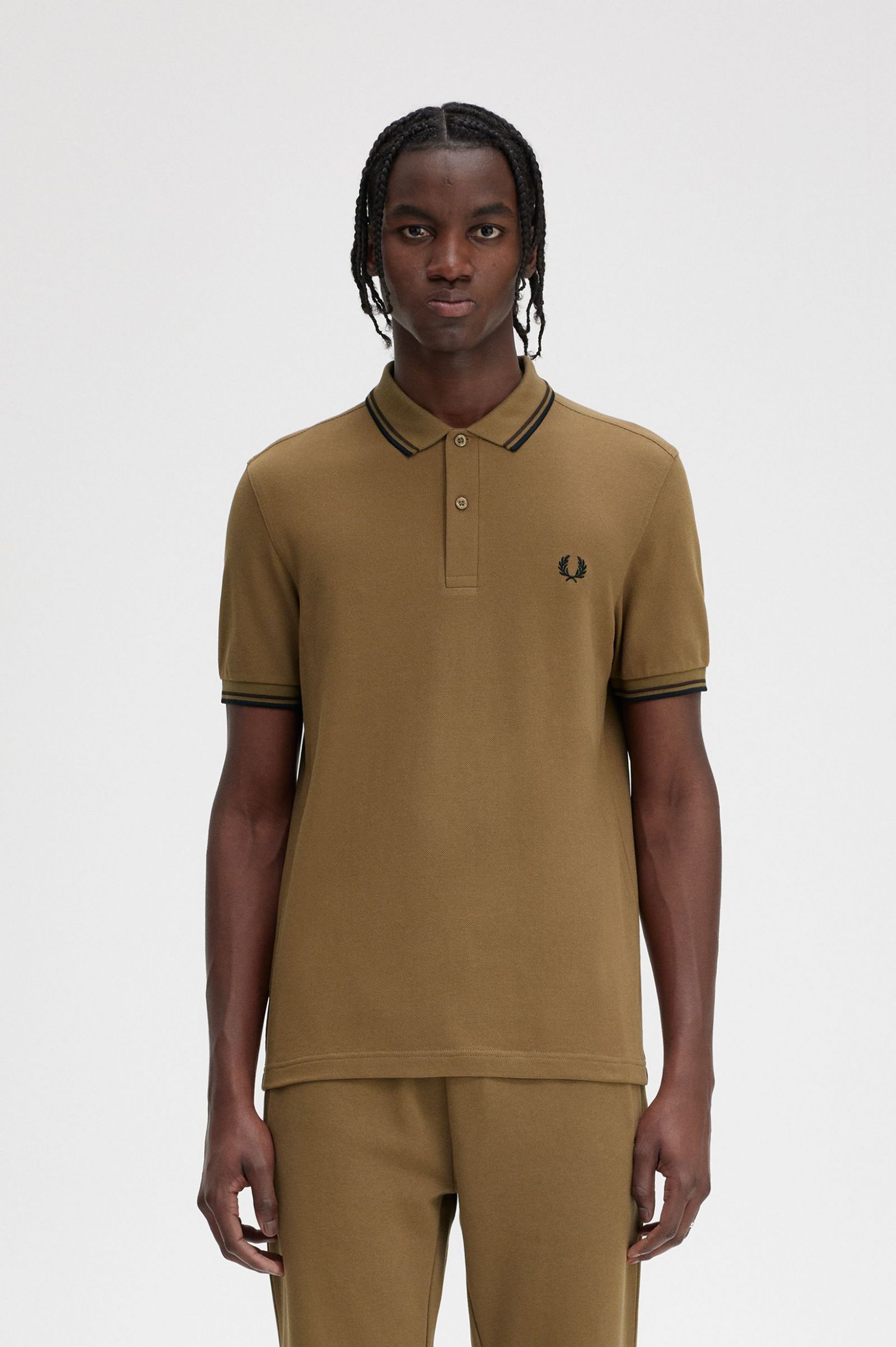 The Fred Perry ShirtM3600 Shaded Stone / Burnt Tobacco / Black