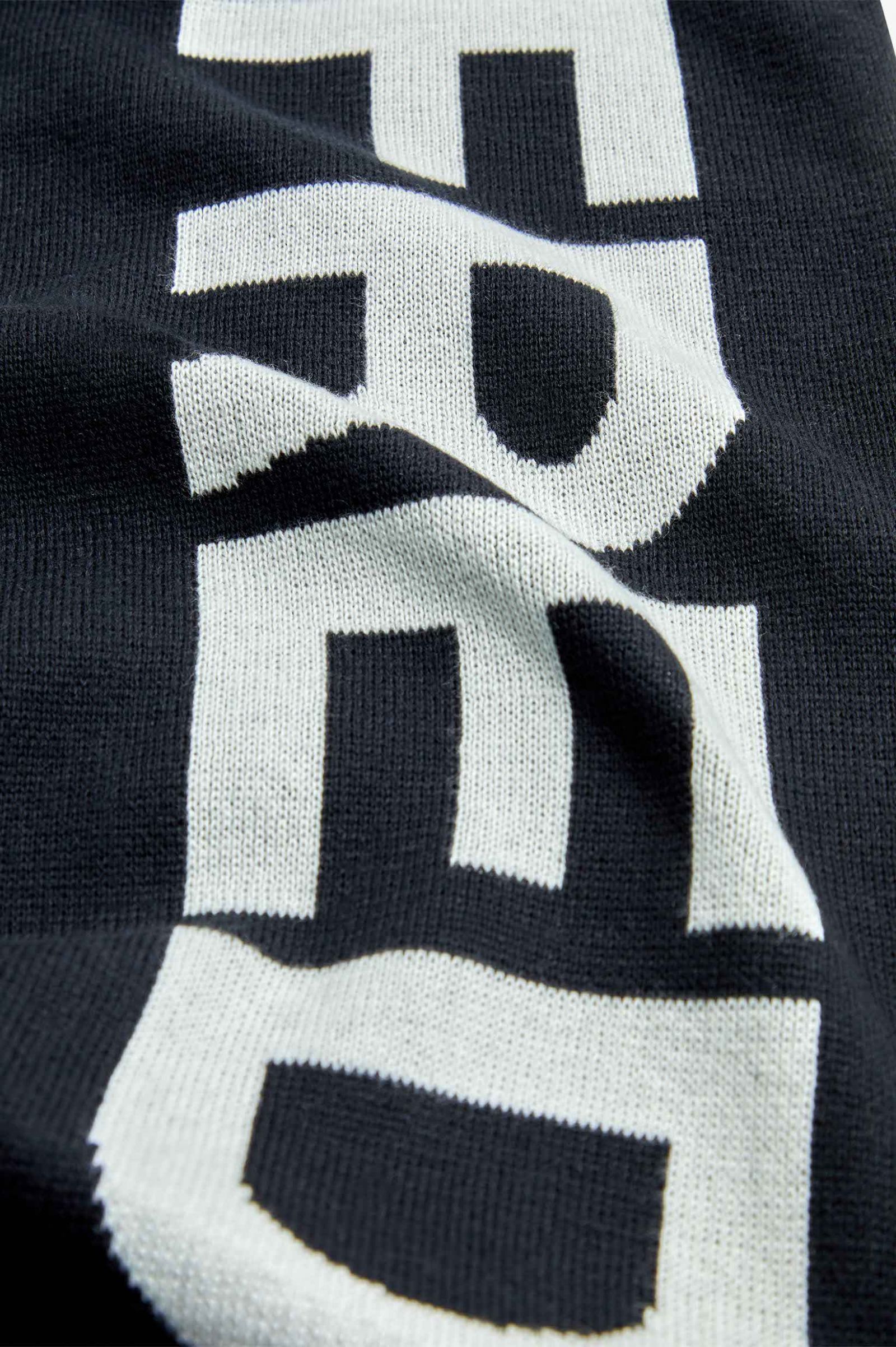 Oversized Branded Scarf Black / White