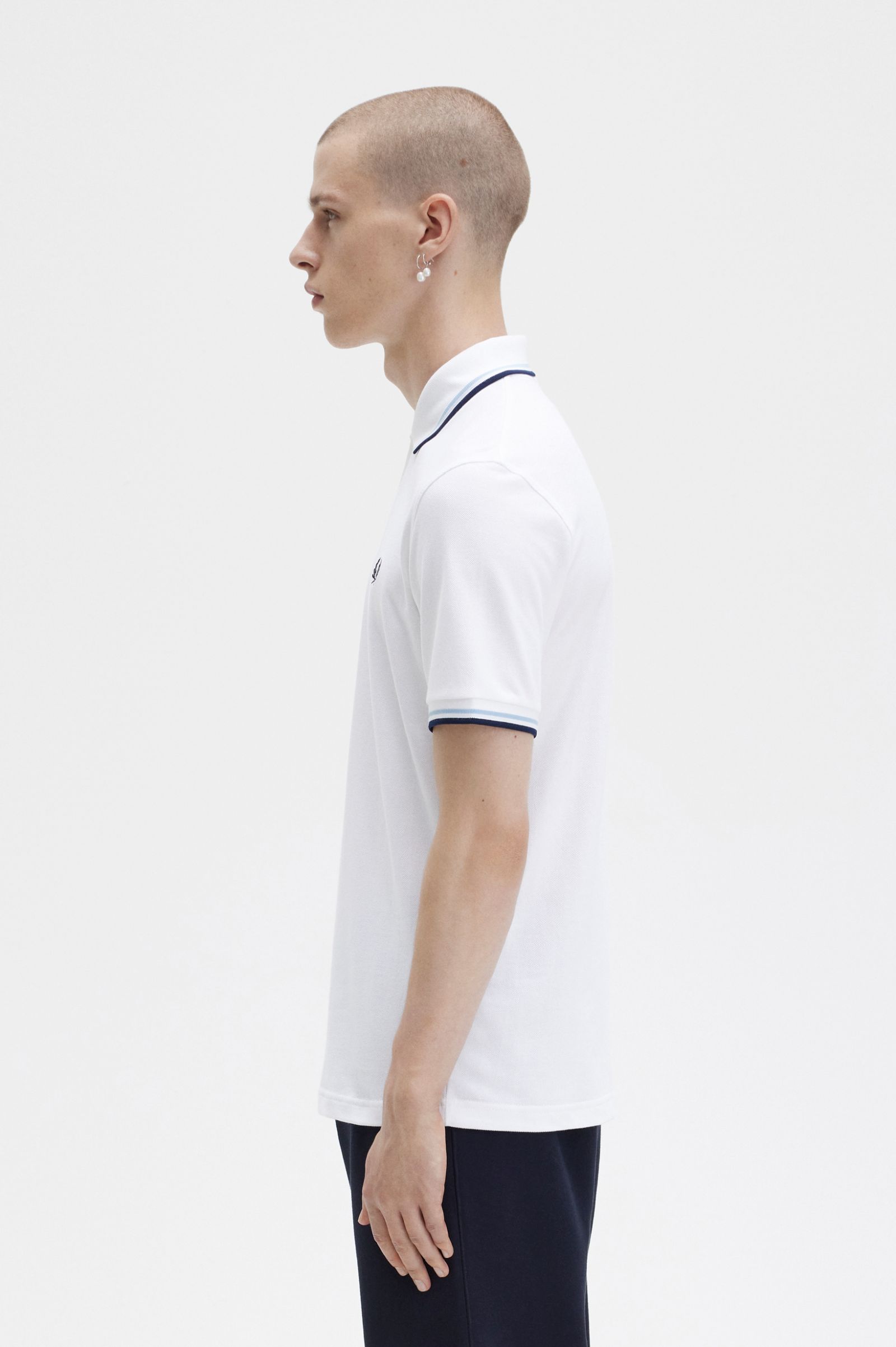 The Fred Perry ShirtM12 White / Ice / Navy