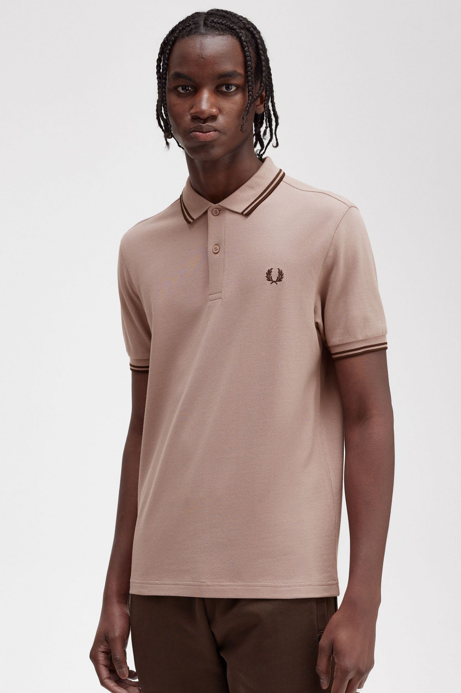 The Fred Perry ShirtM3600 Dark Pink / Burnt Tobacco / Burnt Tobacco