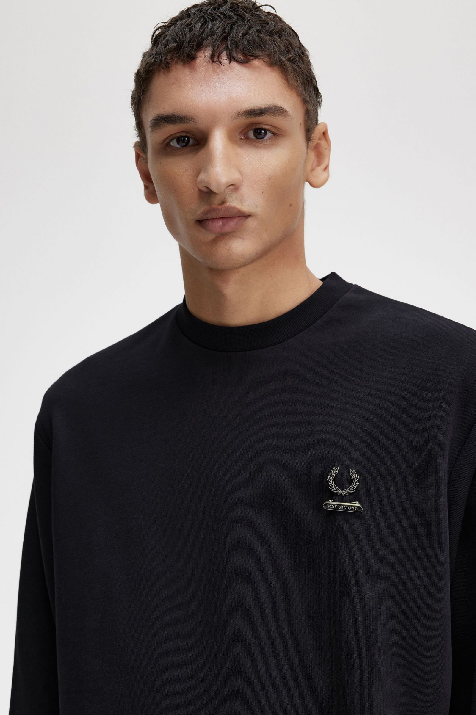 Raf SimonsEmbroidered Sweatshirt Black