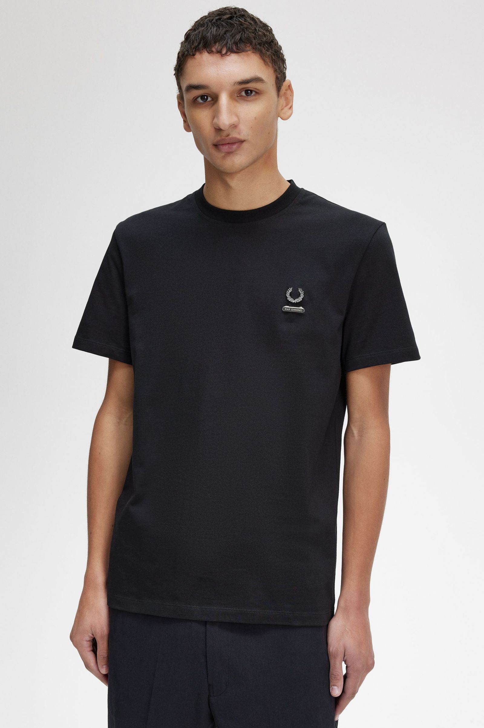Raf SimonsEnamel Pin T-Shirt Black