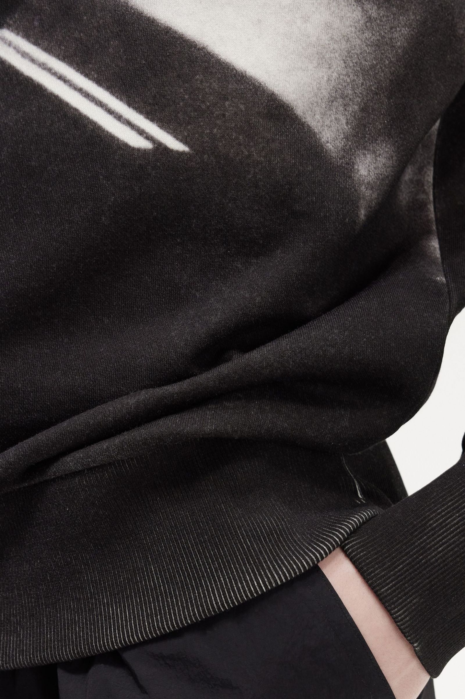 Rave Graphic Hooded Sweatshirt Black