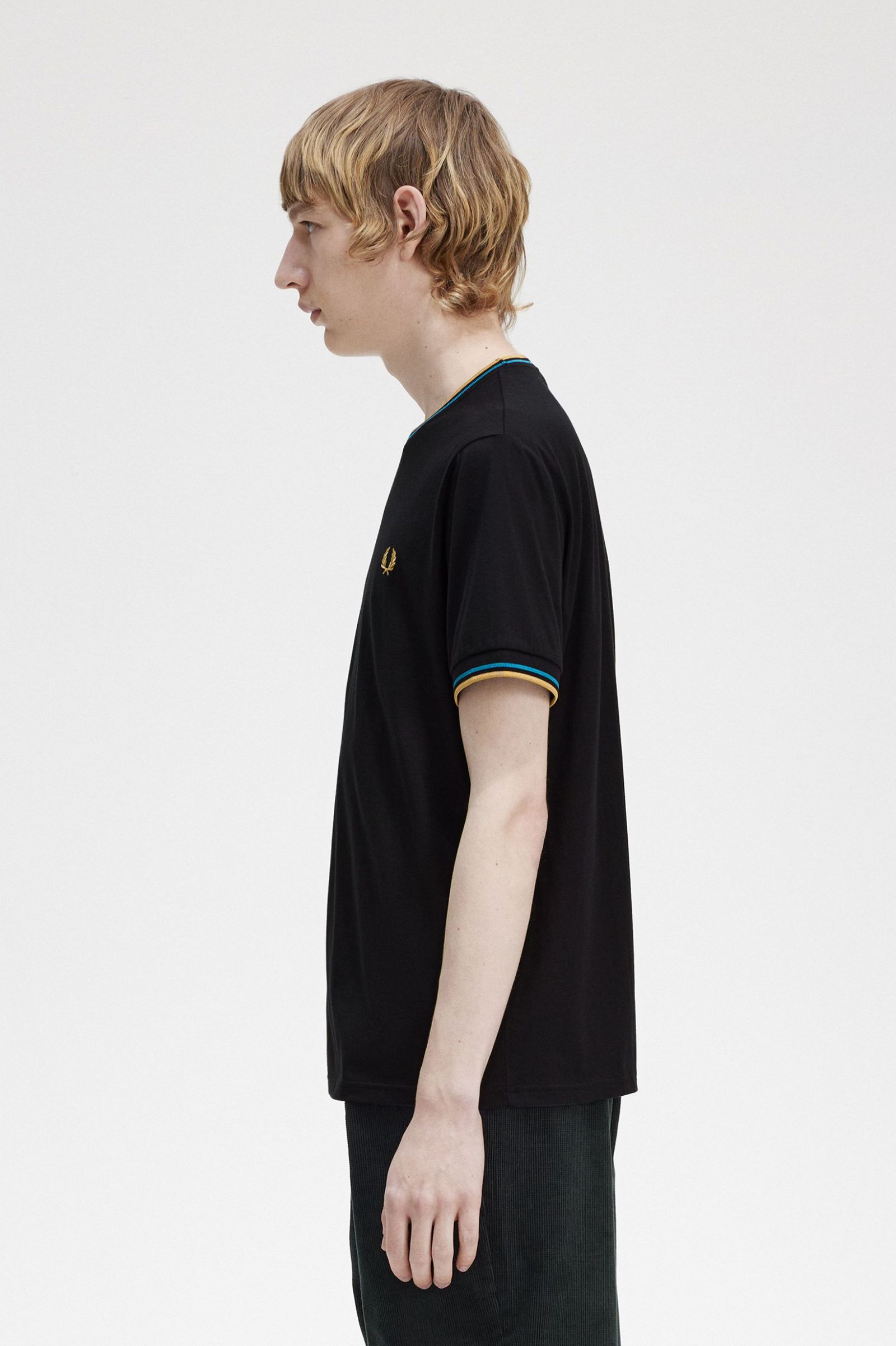 Twin Tipped T-Shirt Black / Cyber Blue / Light Rust