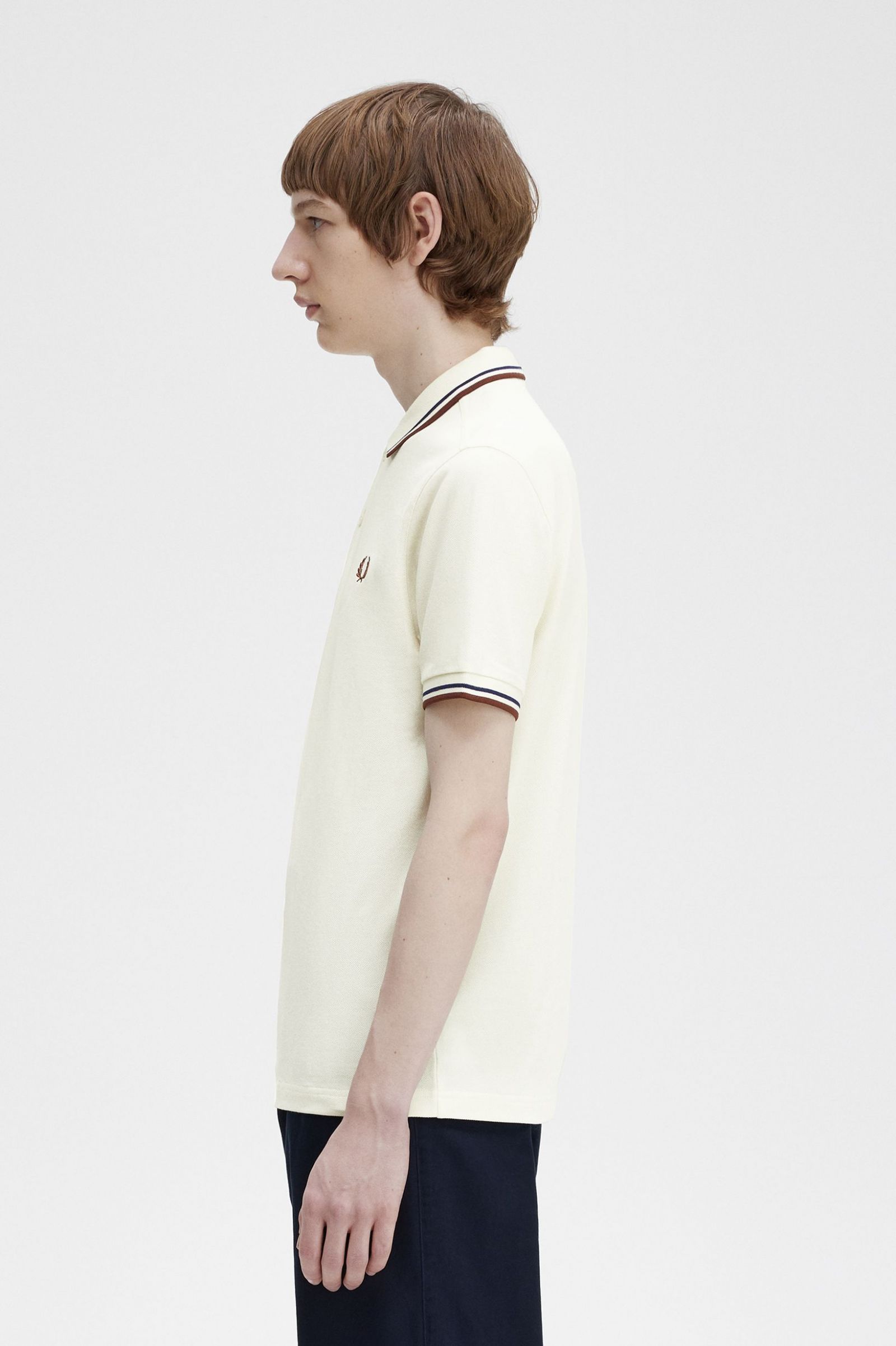 The Fred Perry ShirtM3600 Ecru / French Navy / Whisky Brown
