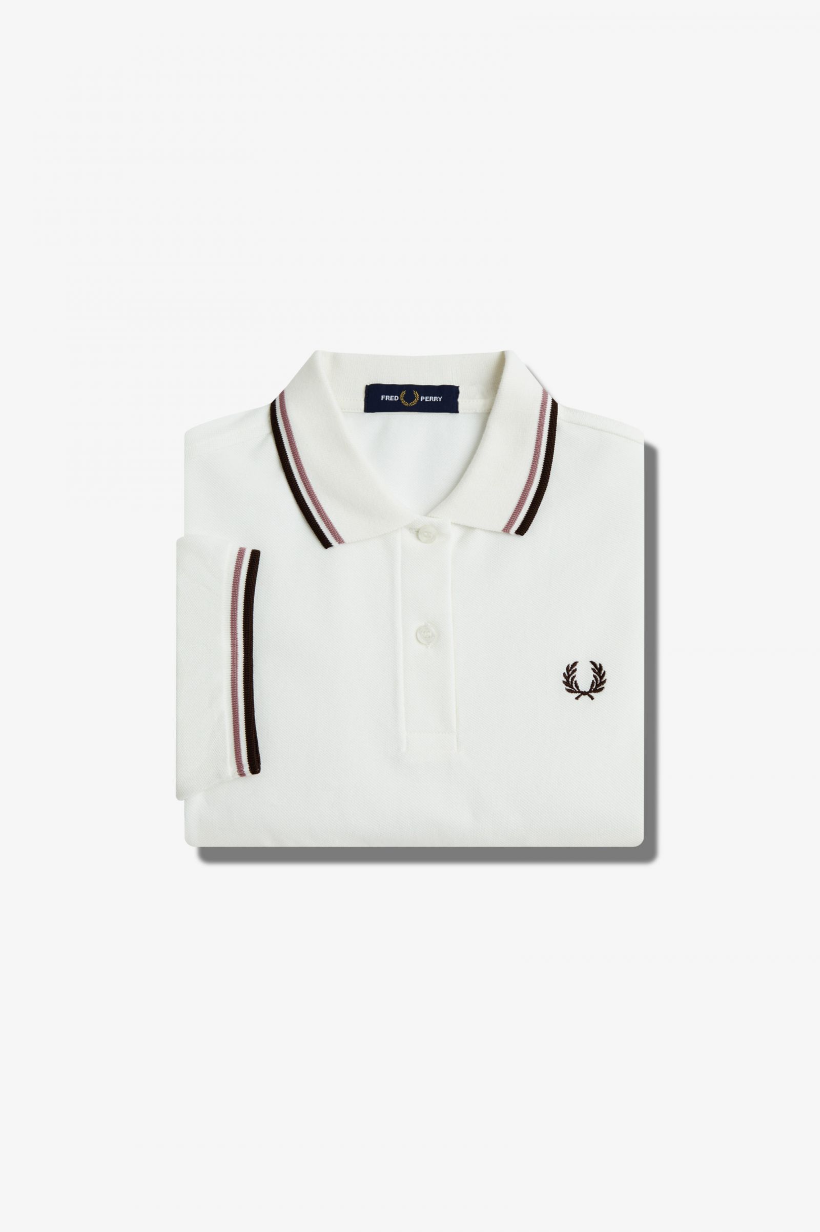 The Fred Perry ShirtG3600 Snow White / Dark Pink / Burnt Tobacco
