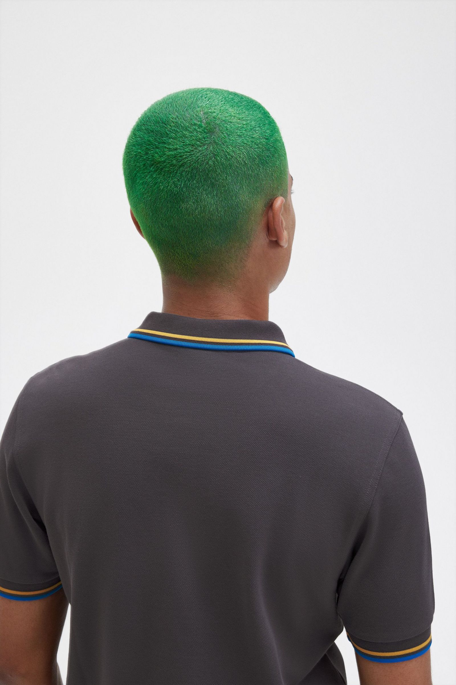 The Fred Perry ShirtM3600 Gunmetal / Golden Hour / Kingfisher