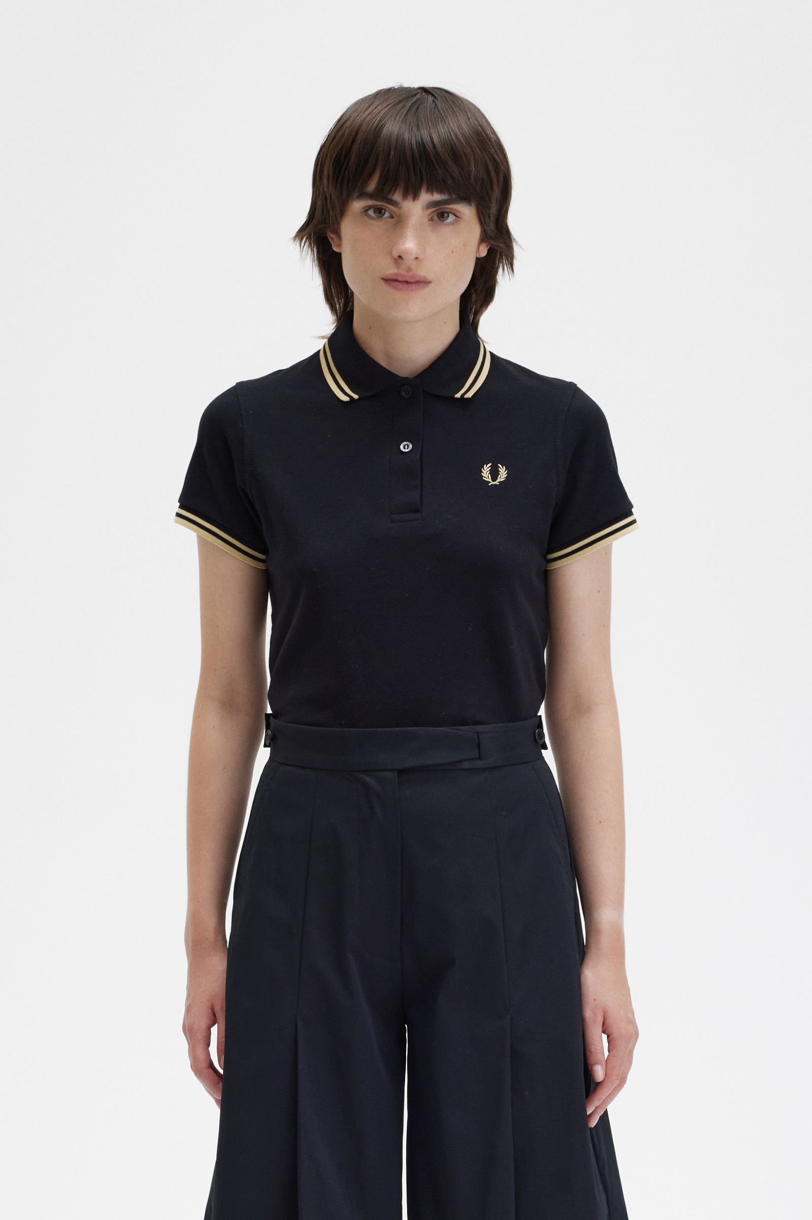 The Fred Perry ShirtG12 Black / Champagne / Champagne