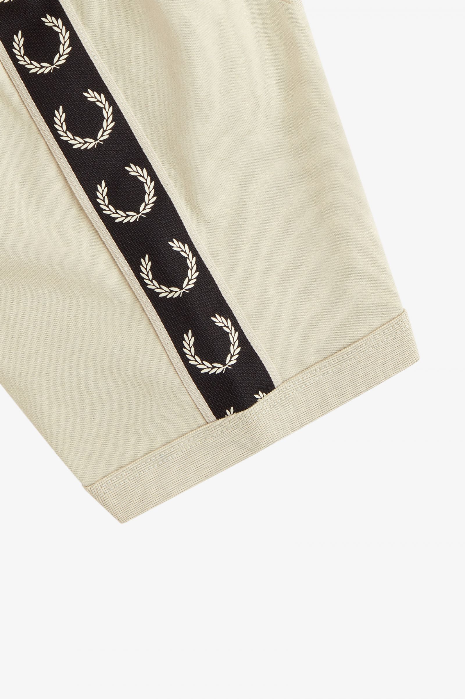 Contrast Tape Ringer T-Shirt Light Oyster / Black