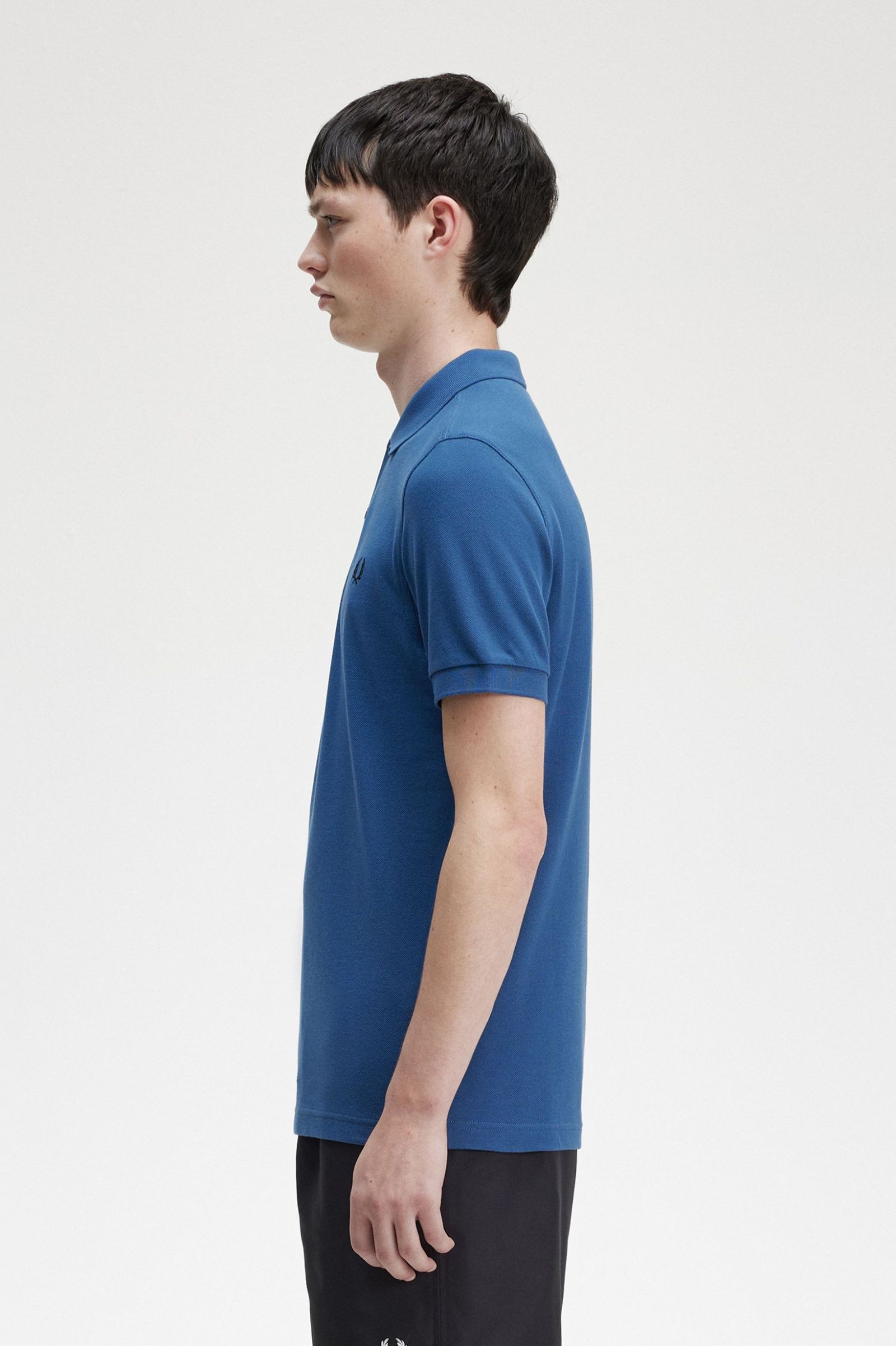 The Fred Perry ShirtM6000 Midnight Blue / Black