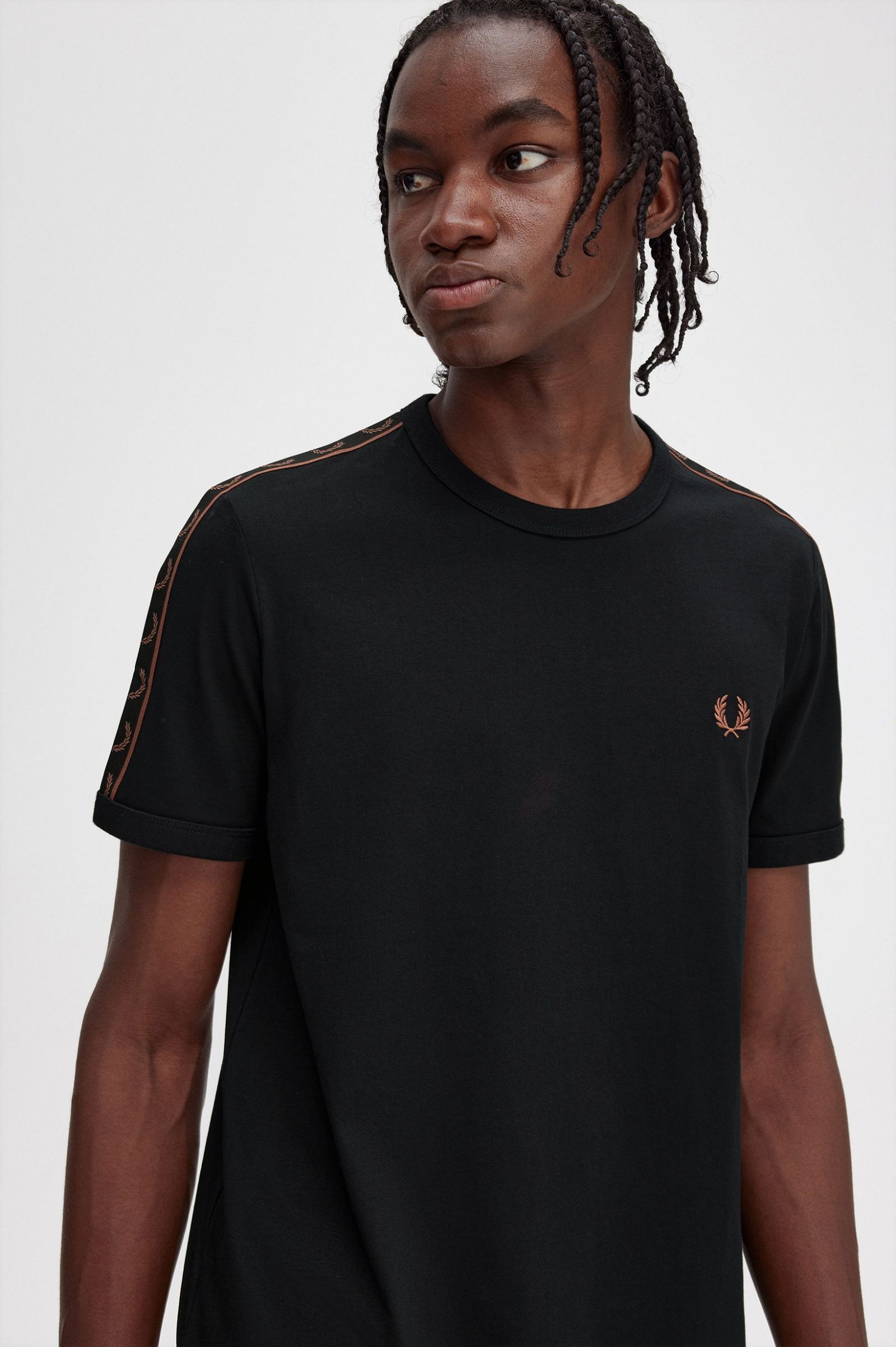 Contrast Tape Ringer T-Shirt Black / Whisky Brown