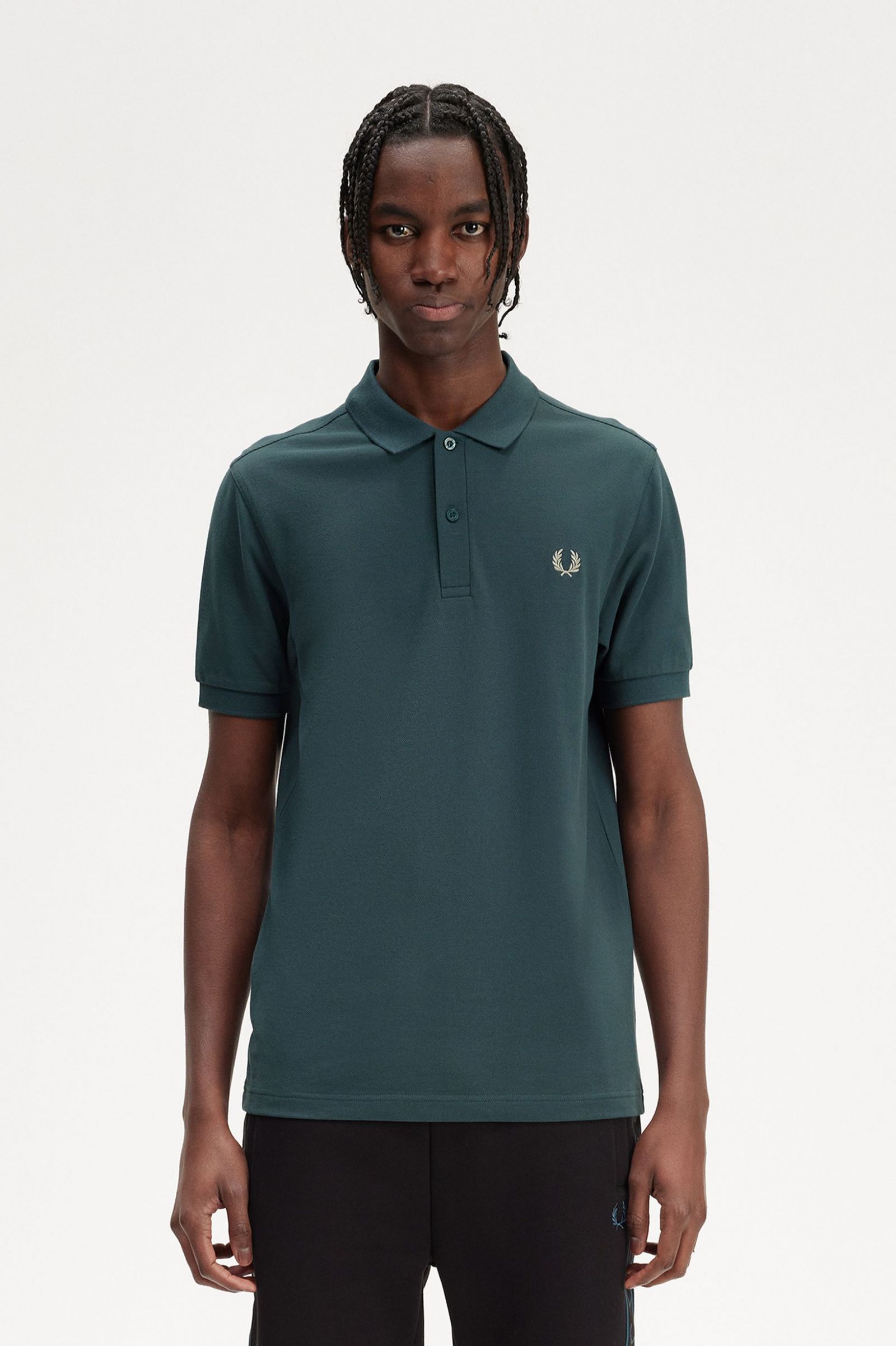 The Fred Perry ShirtM6000 Petrol Blue / Light Oyster