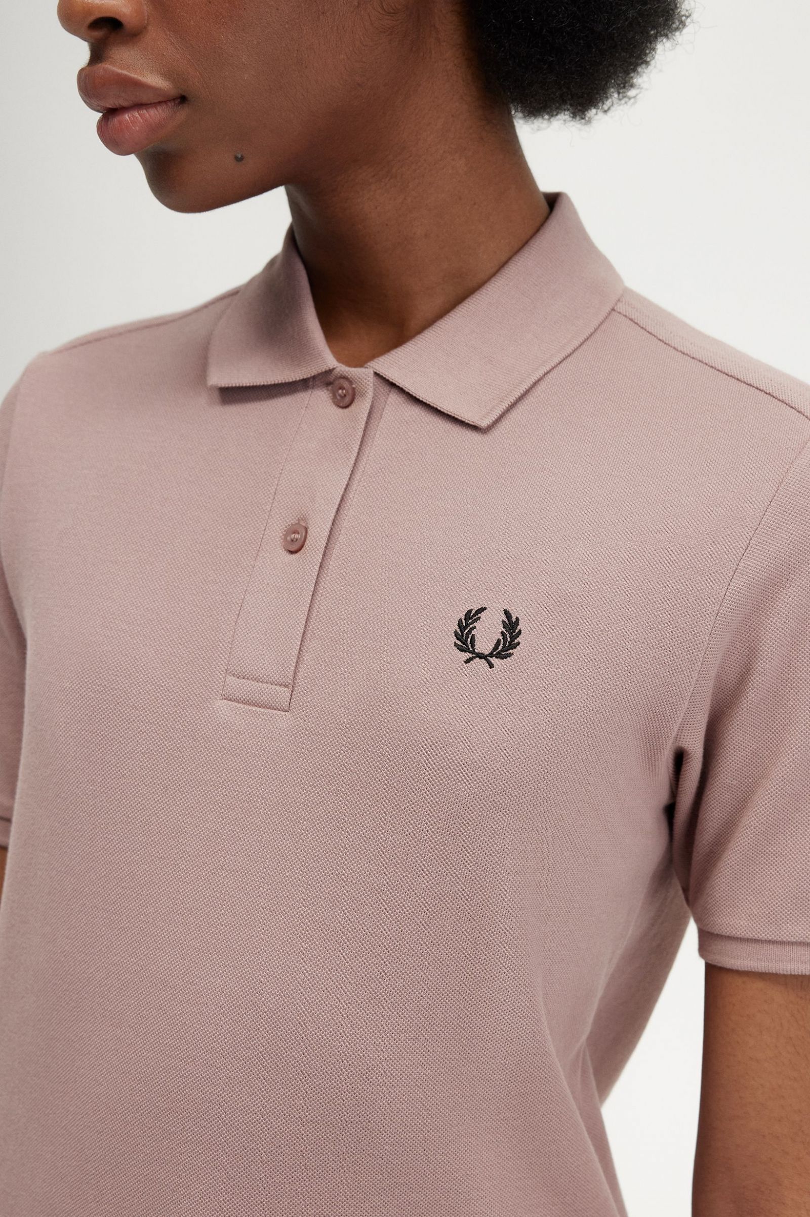 The Fred Perry ShirtG6000 Dark Pink / Black