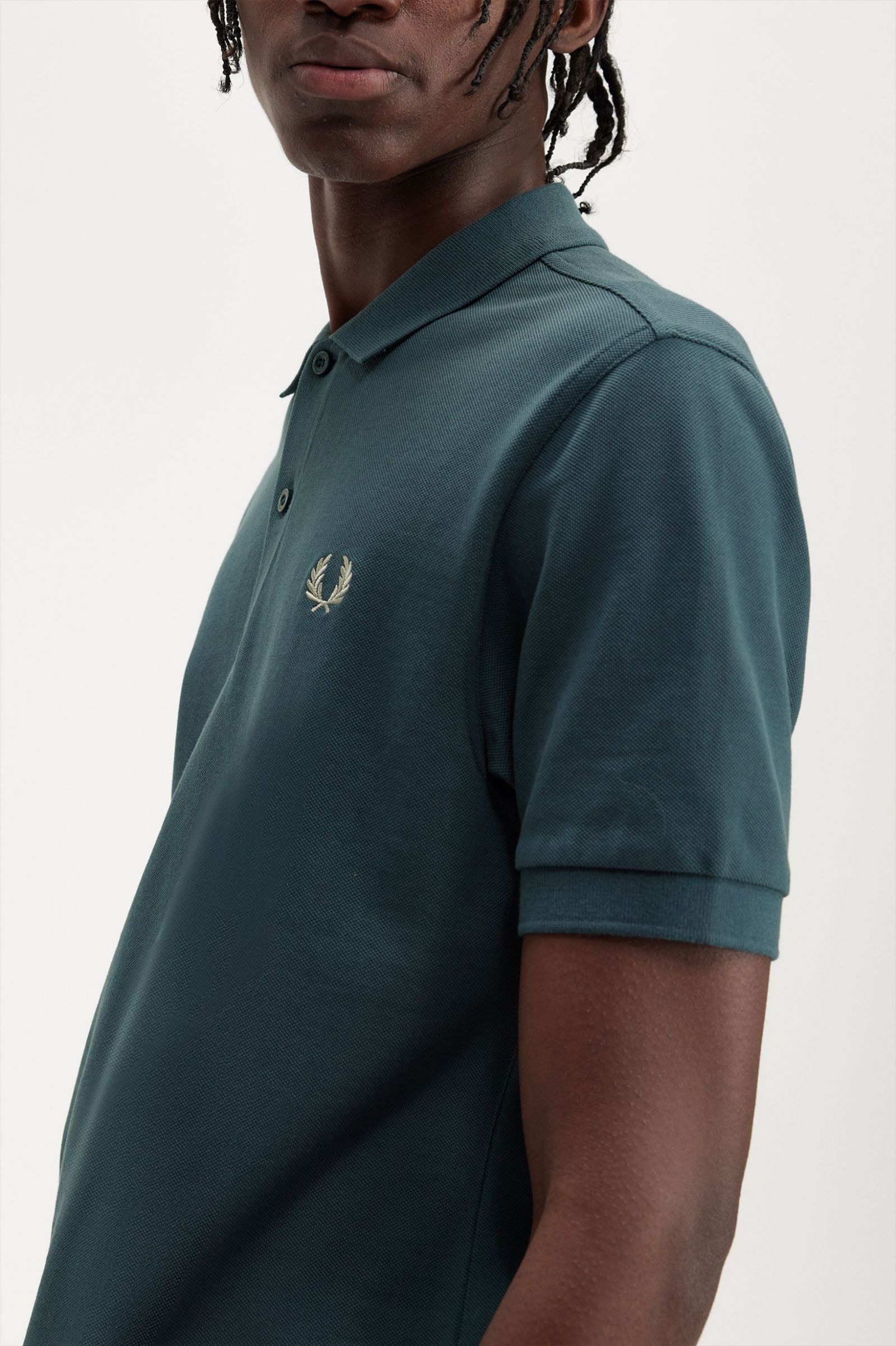 The Fred Perry ShirtM6000 Petrol Blue / Light Oyster