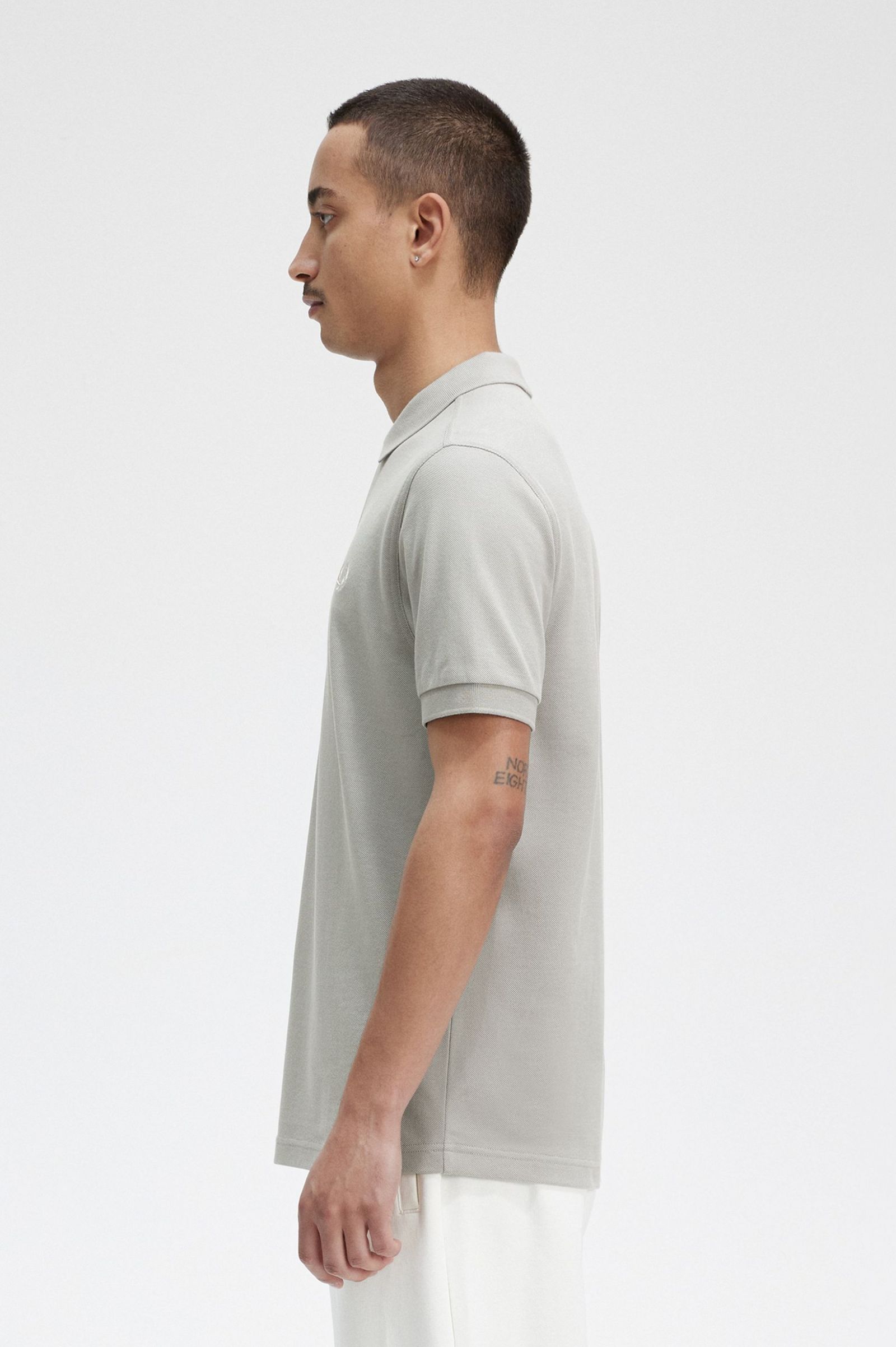 The Fred Perry ShirtM6000 Limestone / Ecru