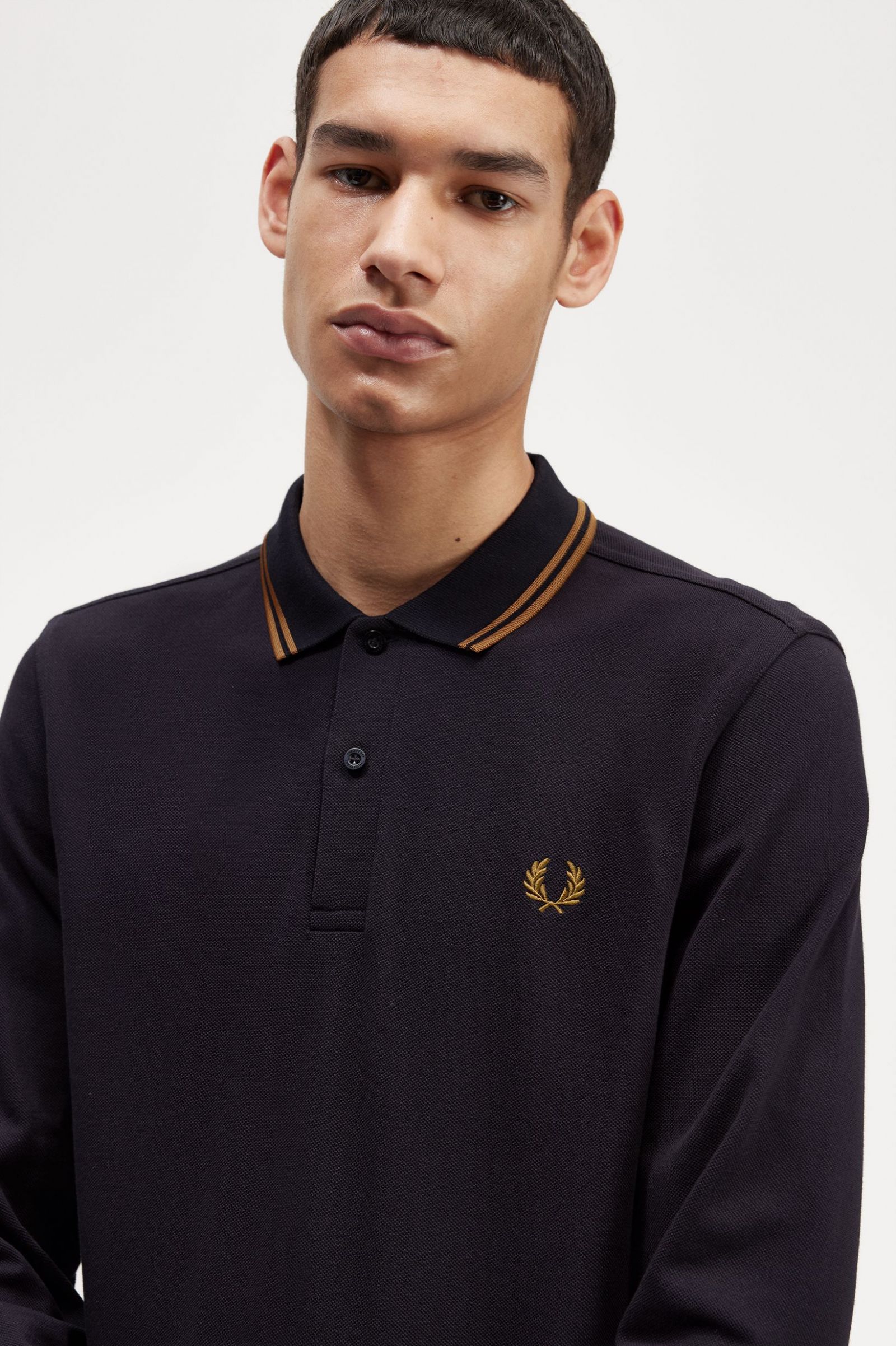 The Fred Perry ShirtM3636 Navy / Dark Caramel / Dark Caramel