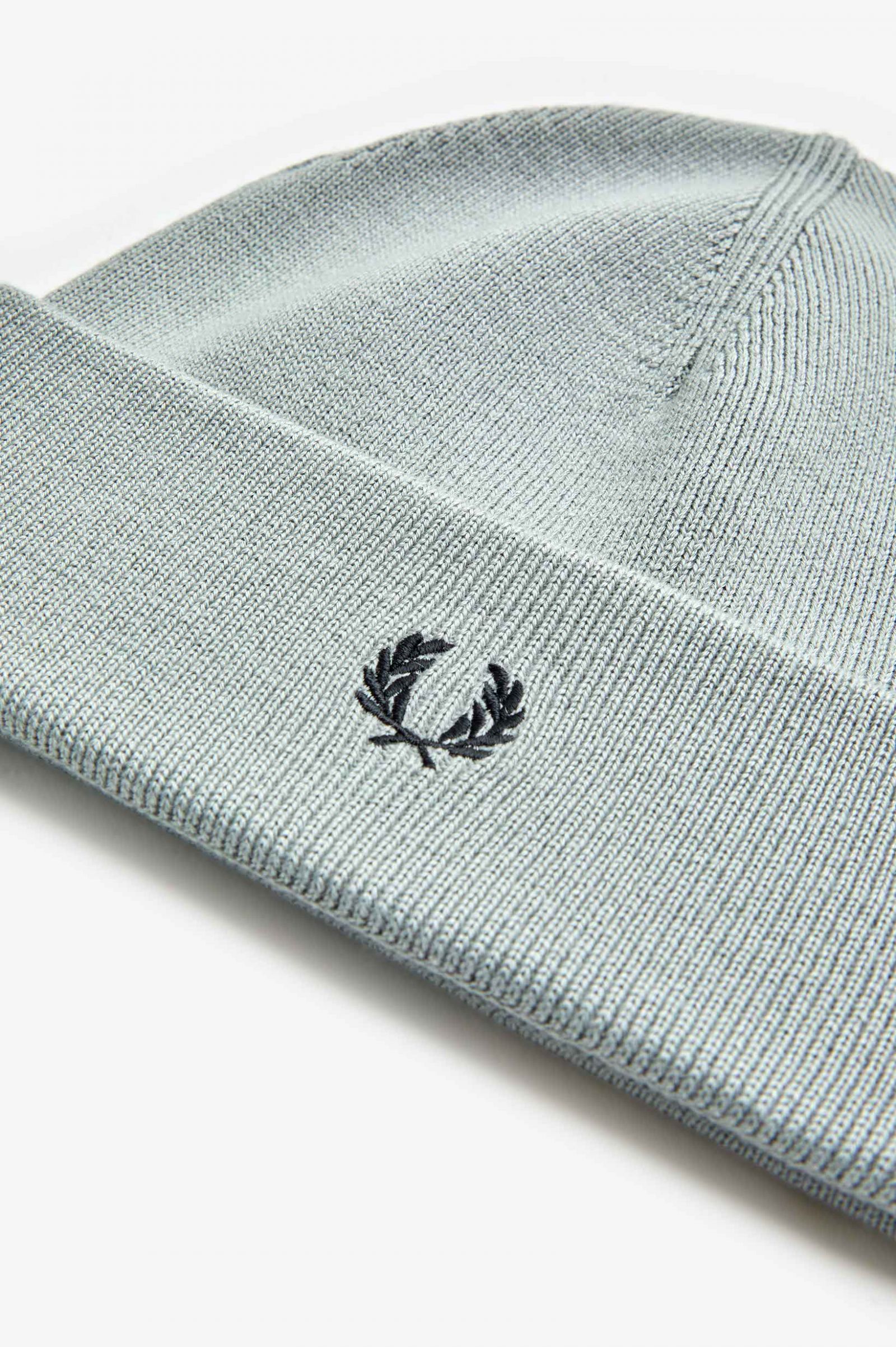 Classic Beanie Limestone / Black