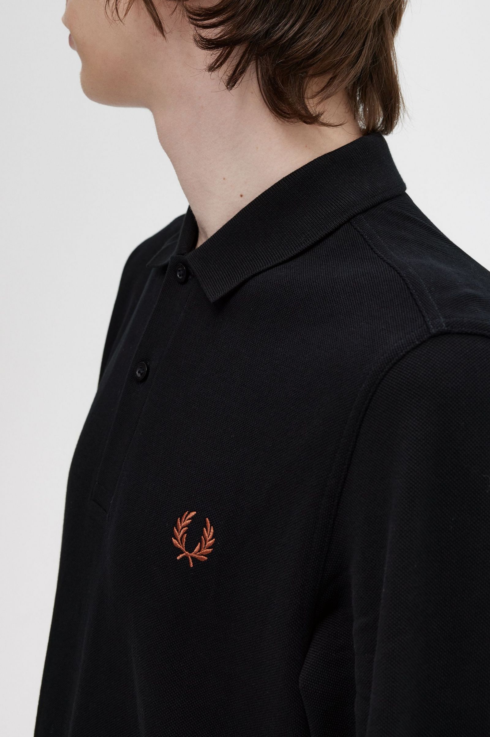 The Fred Perry ShirtM6006 Black / Whisky Brown