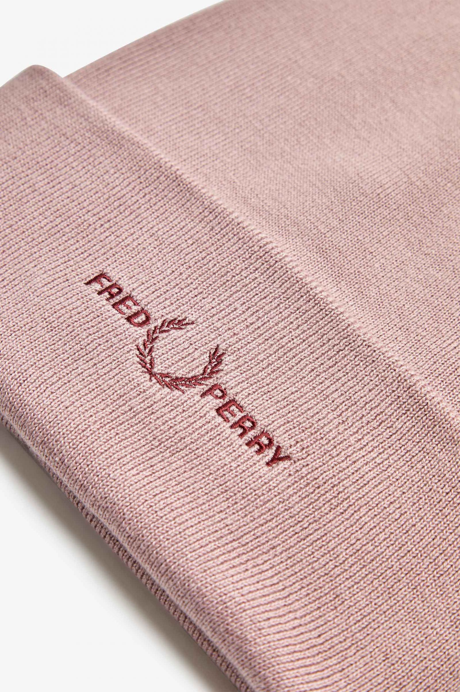 Graphic Beanie Dusty Rose Pink / Oxblood